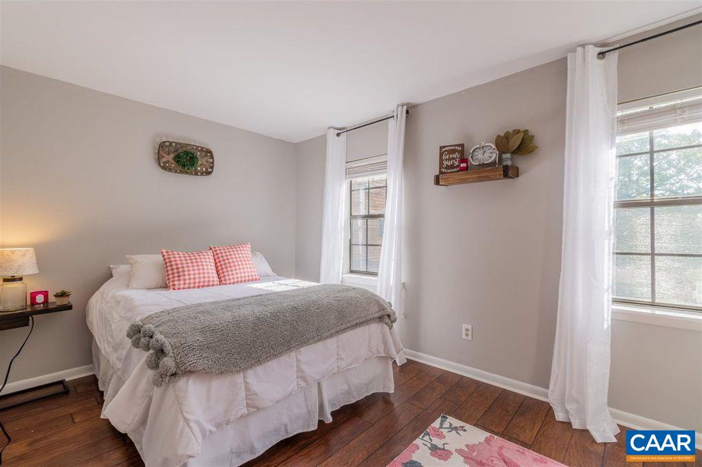 109 HAMMOND ST Unit: B