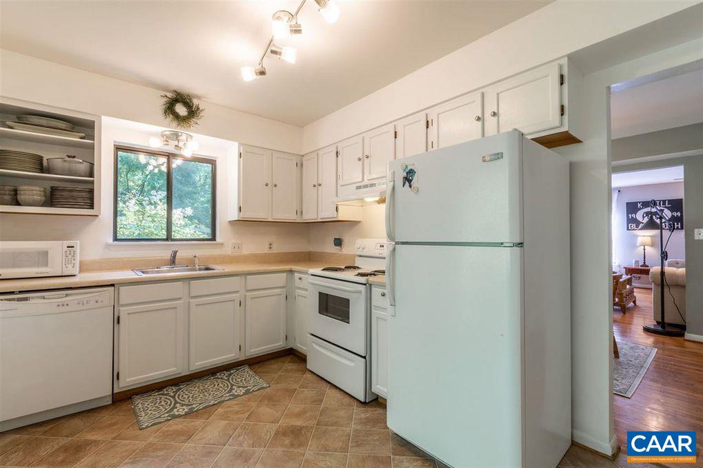 109 HAMMOND ST Unit: B