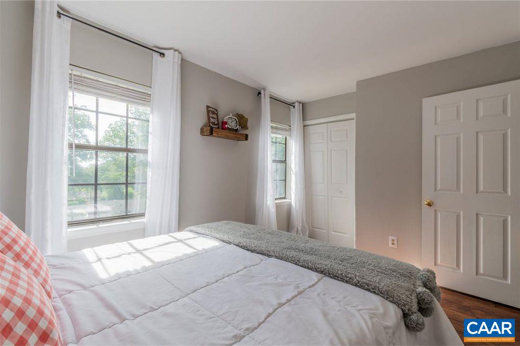 109 HAMMOND ST Unit: B