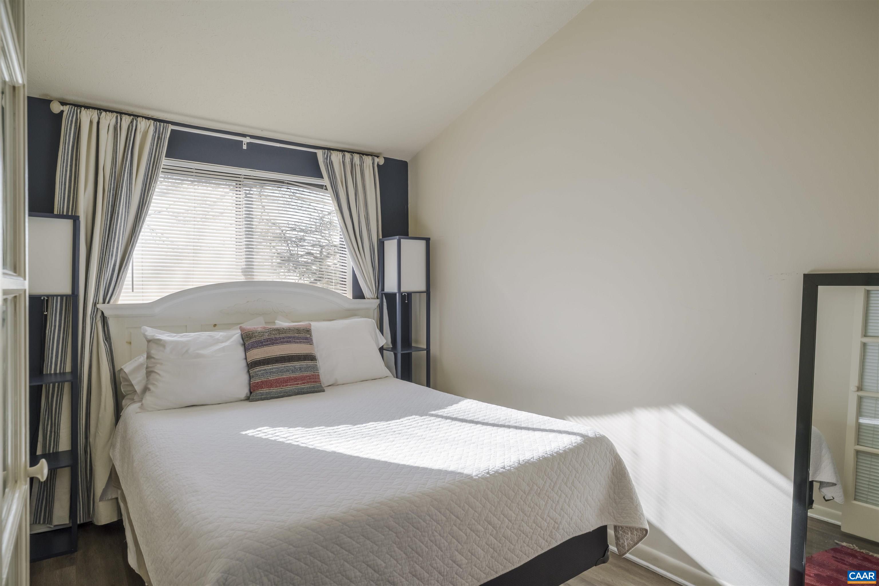 134 TURTLE CREEK RD Unit: 10