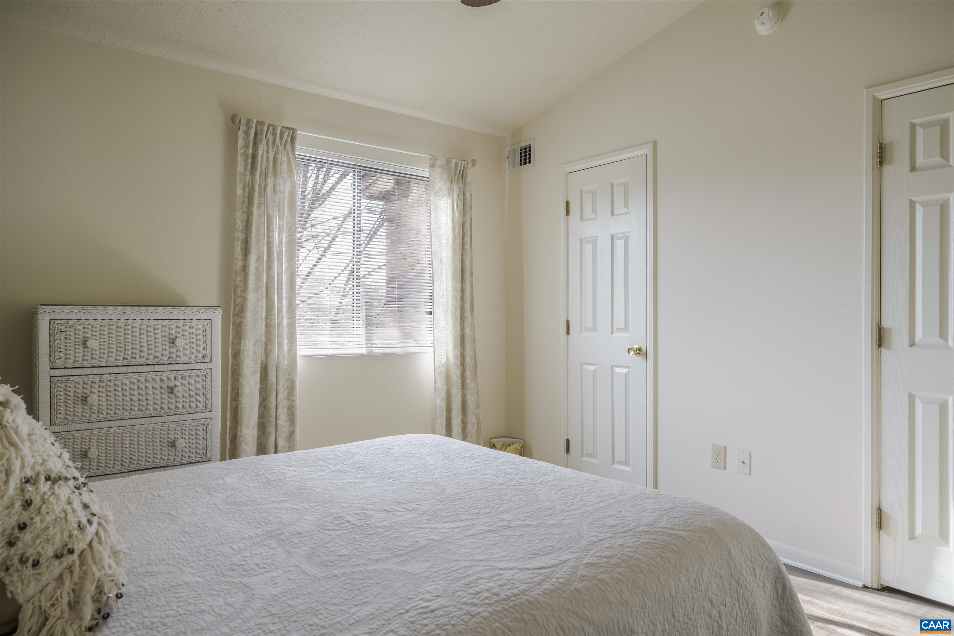 134 TURTLE CREEK RD Unit: 10