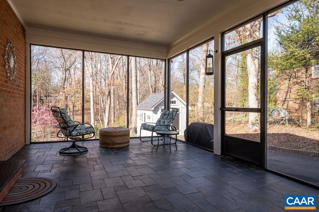 409 WESTMORELAND CT