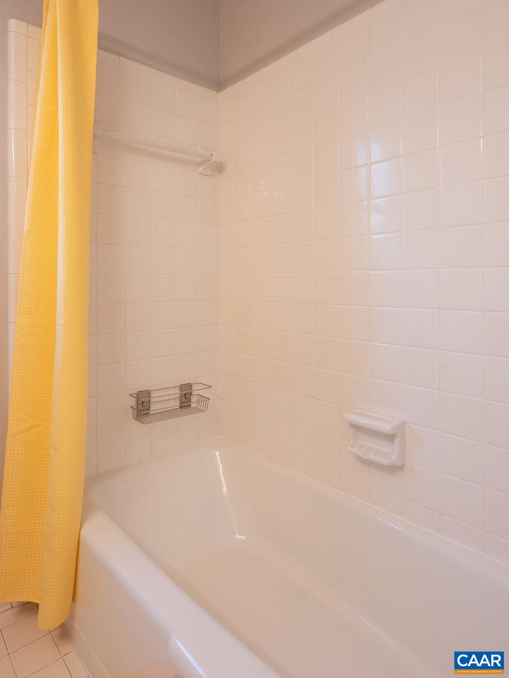 409 WESTMORELAND CT