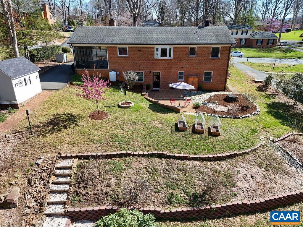 409 WESTMORELAND CT