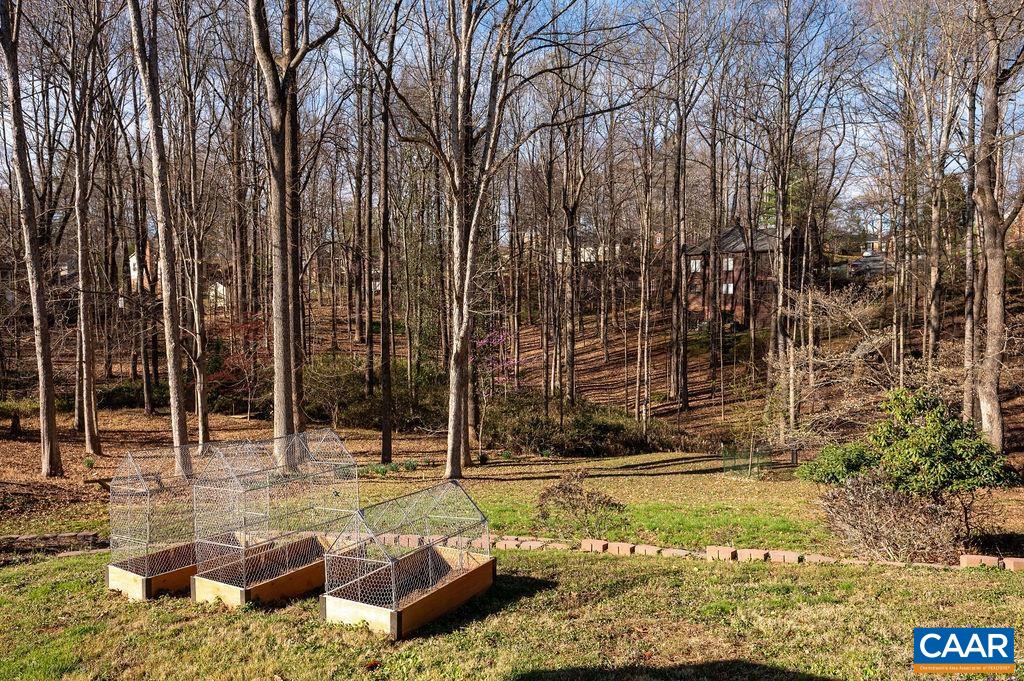 409 WESTMORELAND CT
