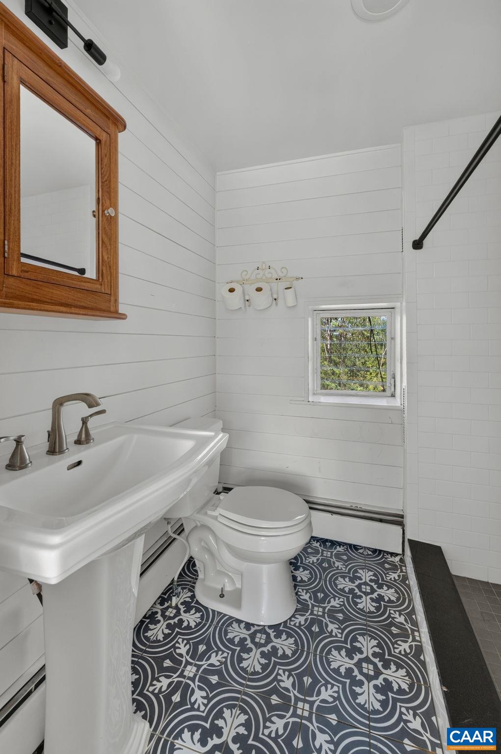 128 ROCKFISH ORCHARD DR