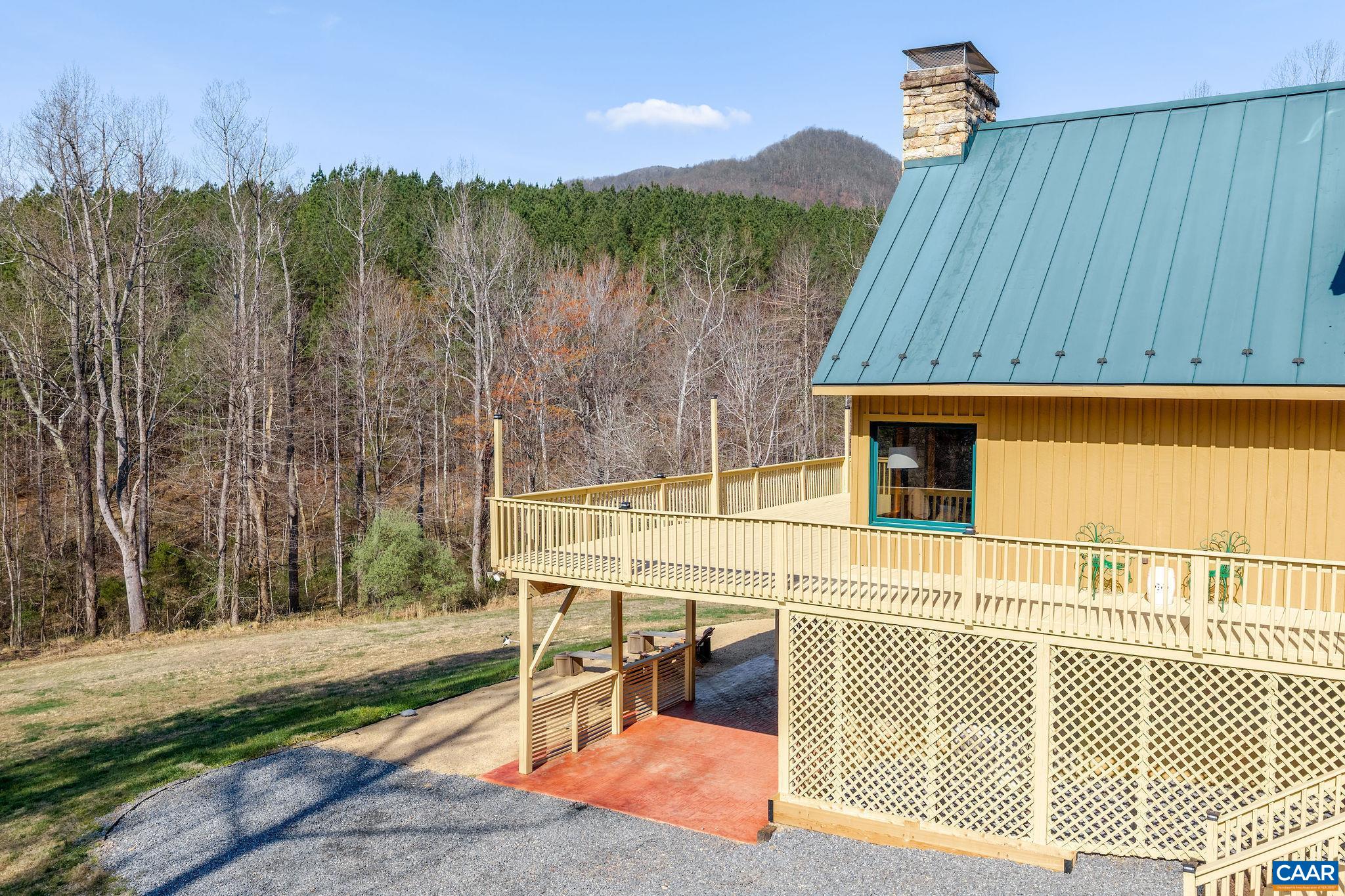 7102 BLACKWELLS HOLLOW RD