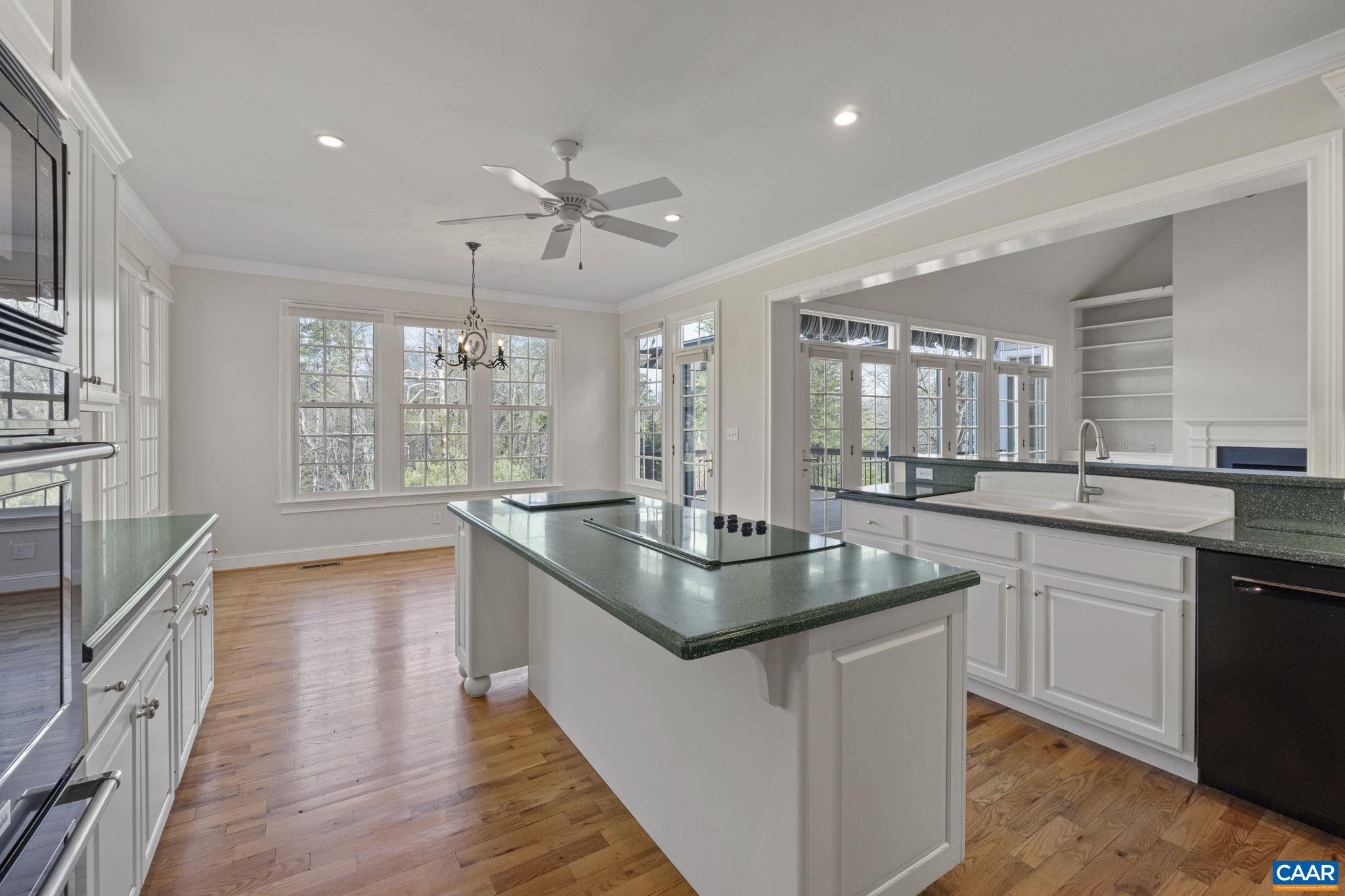 4190 LUXOR TERRACE DR