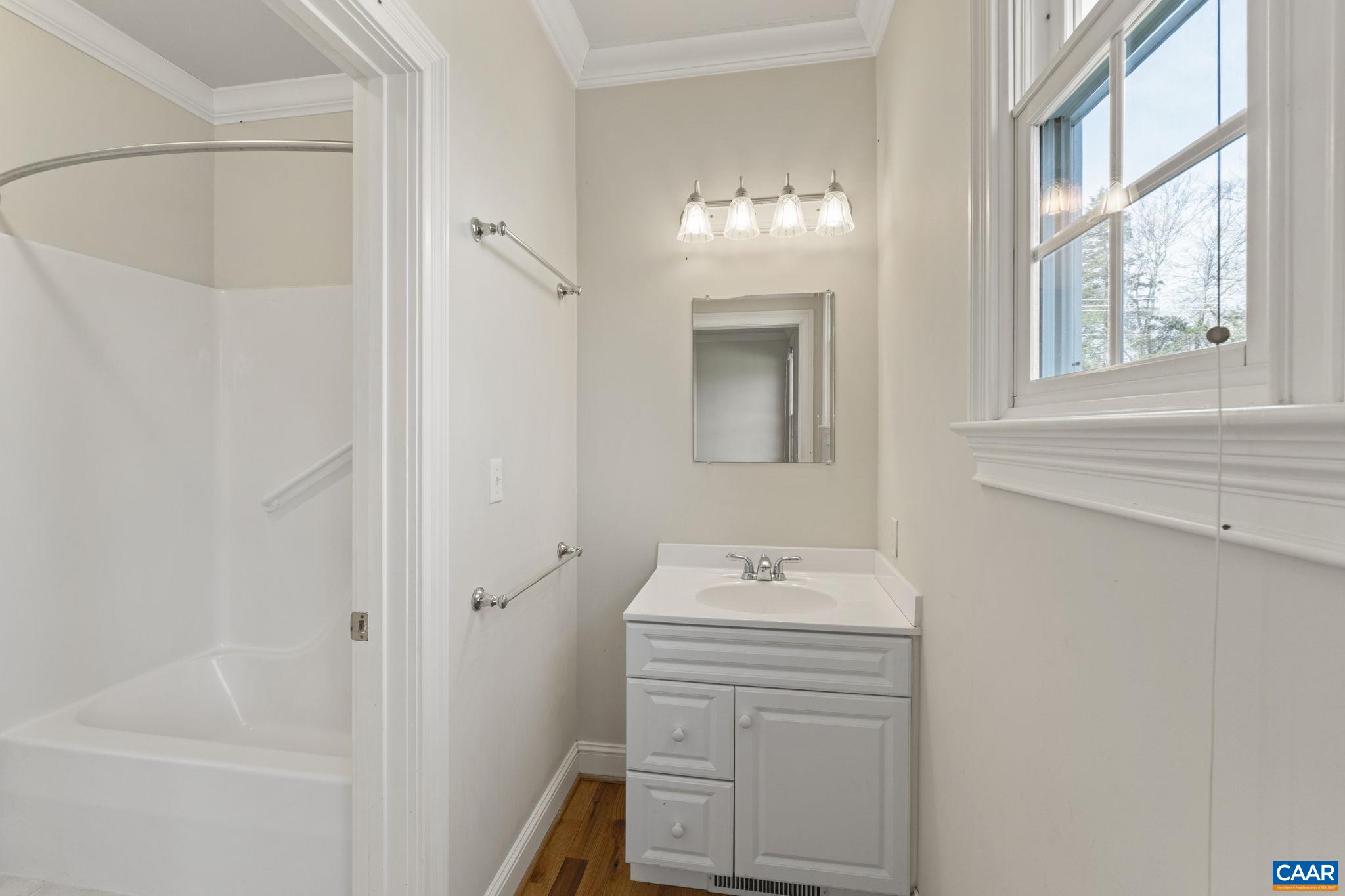 4190 LUXOR TERRACE DR