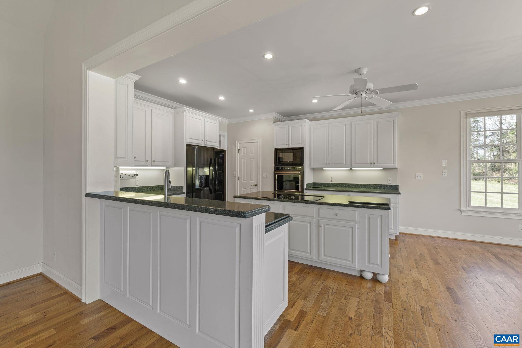 4190 LUXOR TERRACE DR