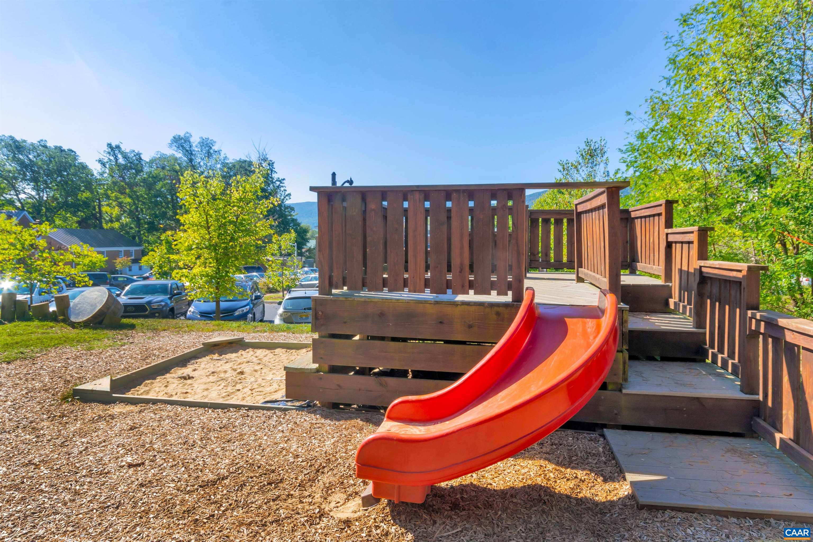 4190 LUXOR TERRACE DR