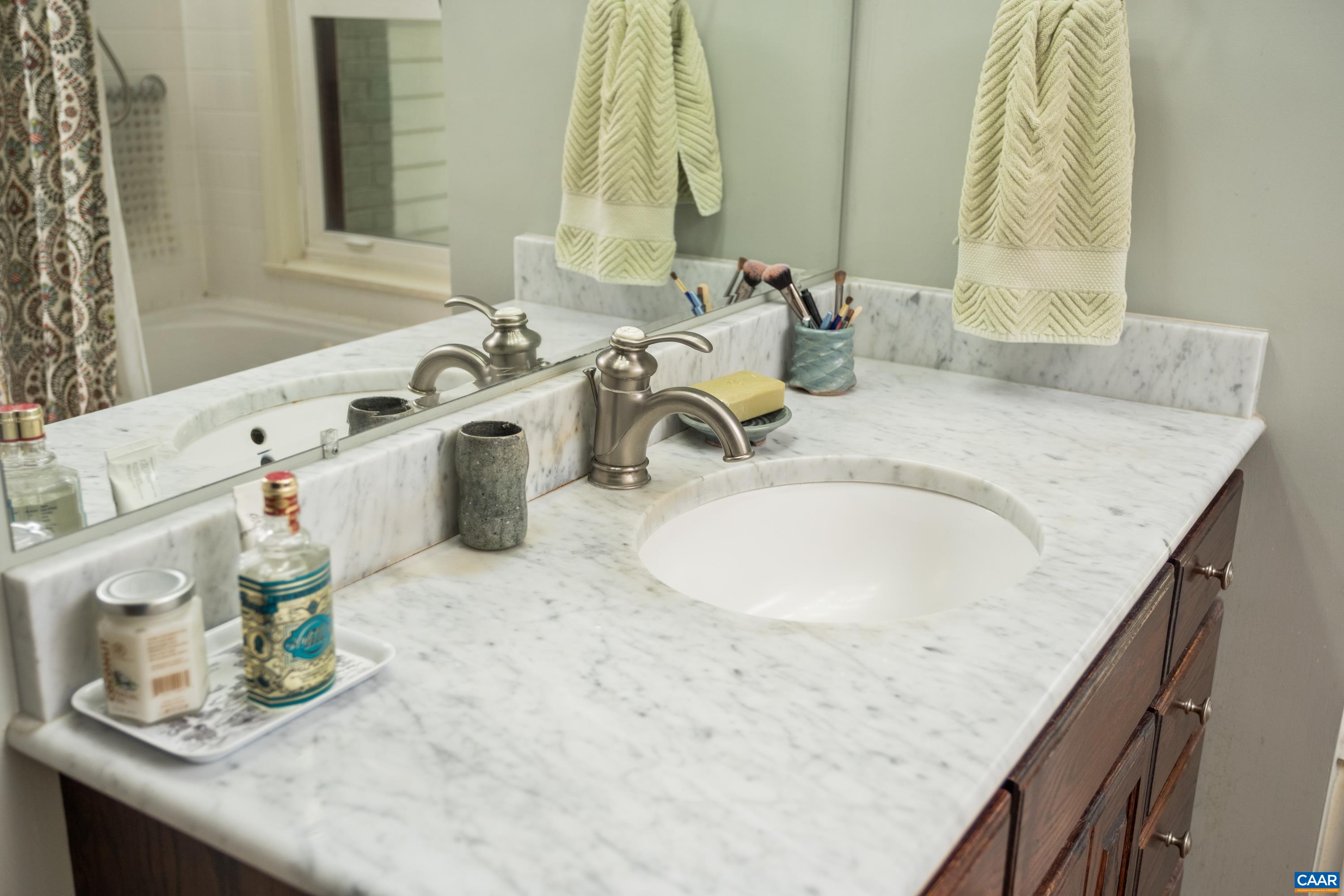 1165 FORTUNES COVE LN