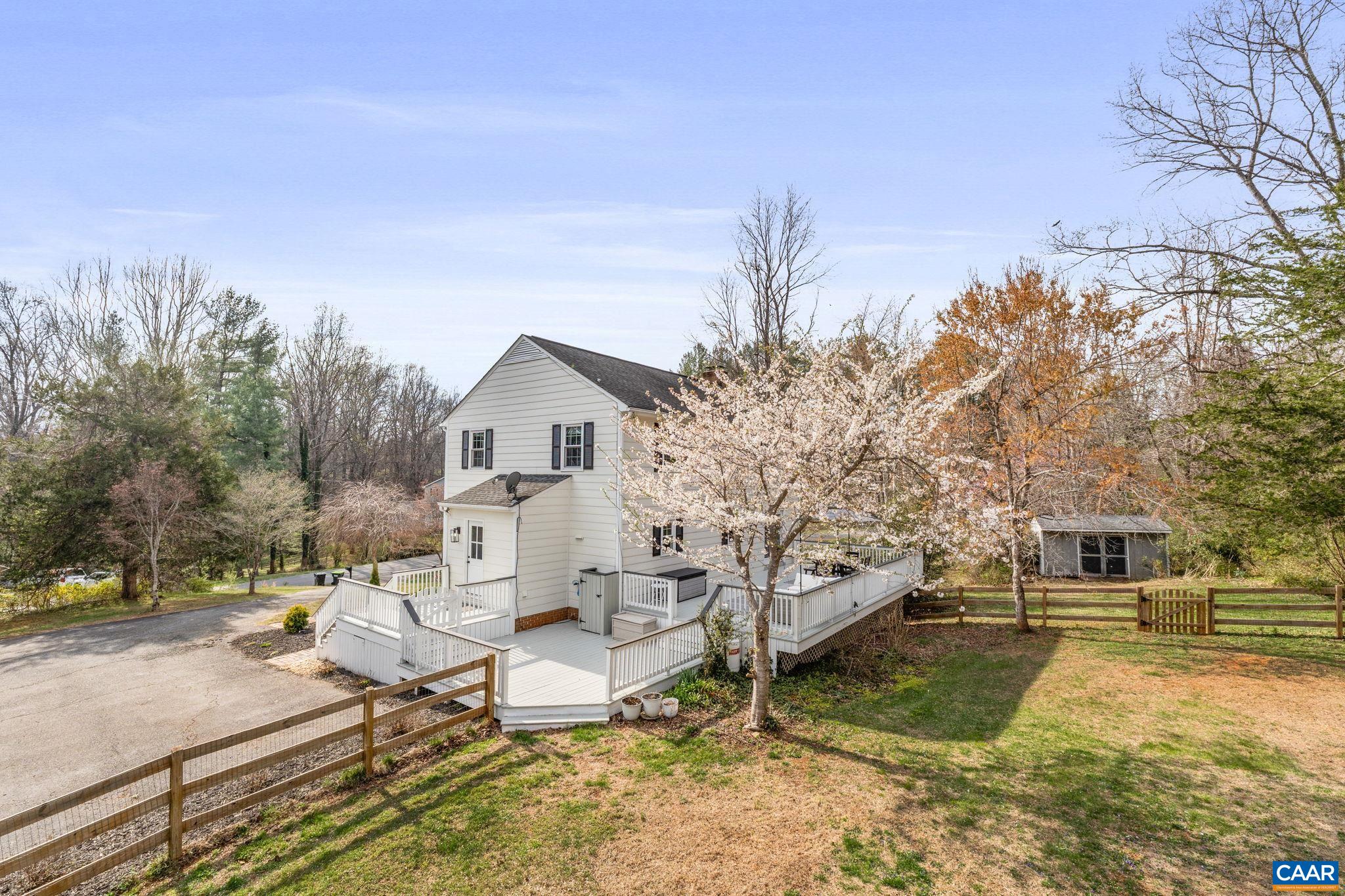 2720 LEEDS LN