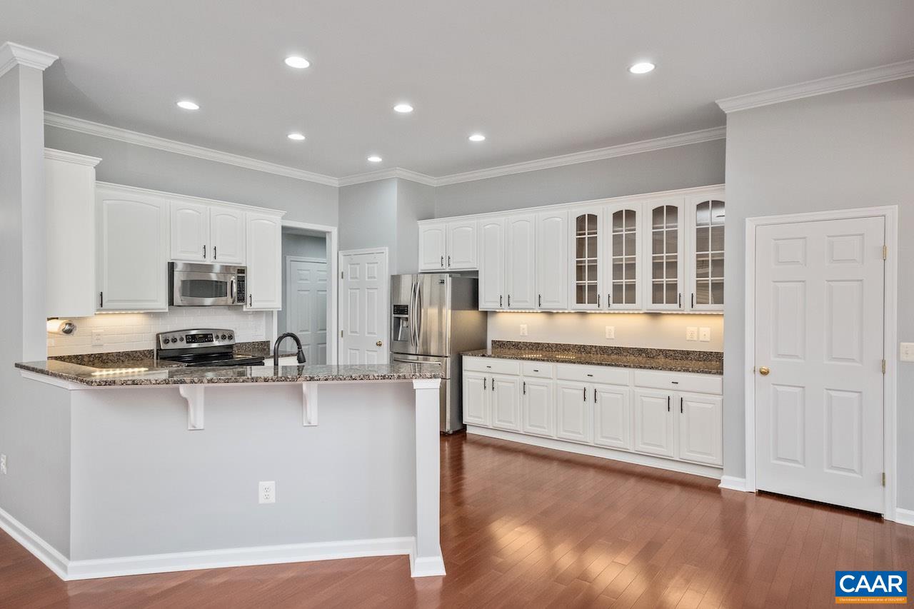 325 STONE ORCHARD DR