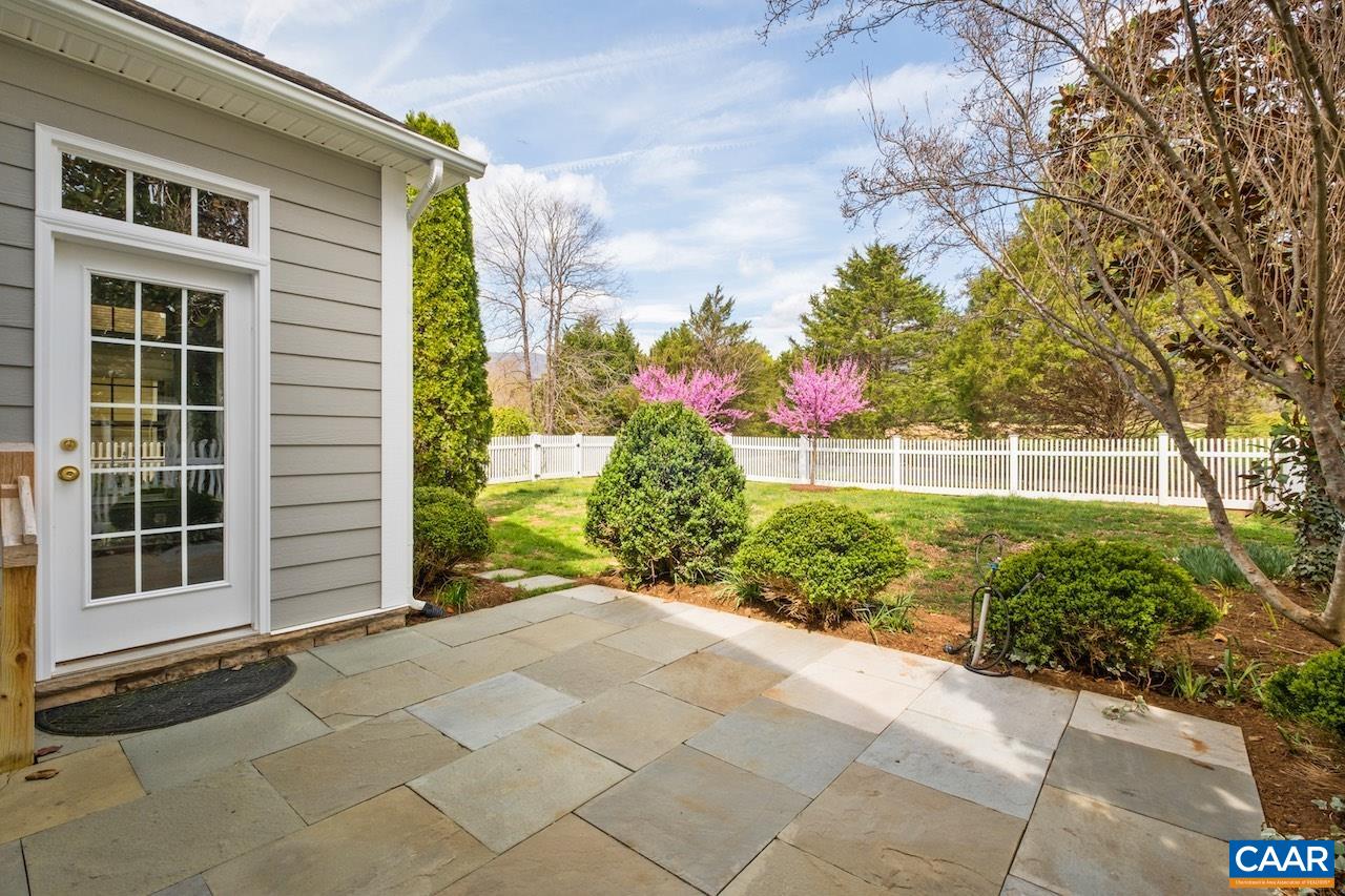 325 STONE ORCHARD DR