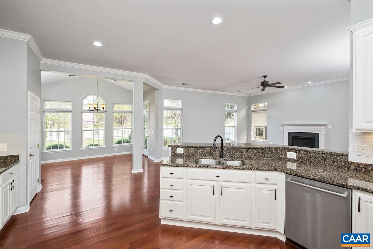 325 STONE ORCHARD DR