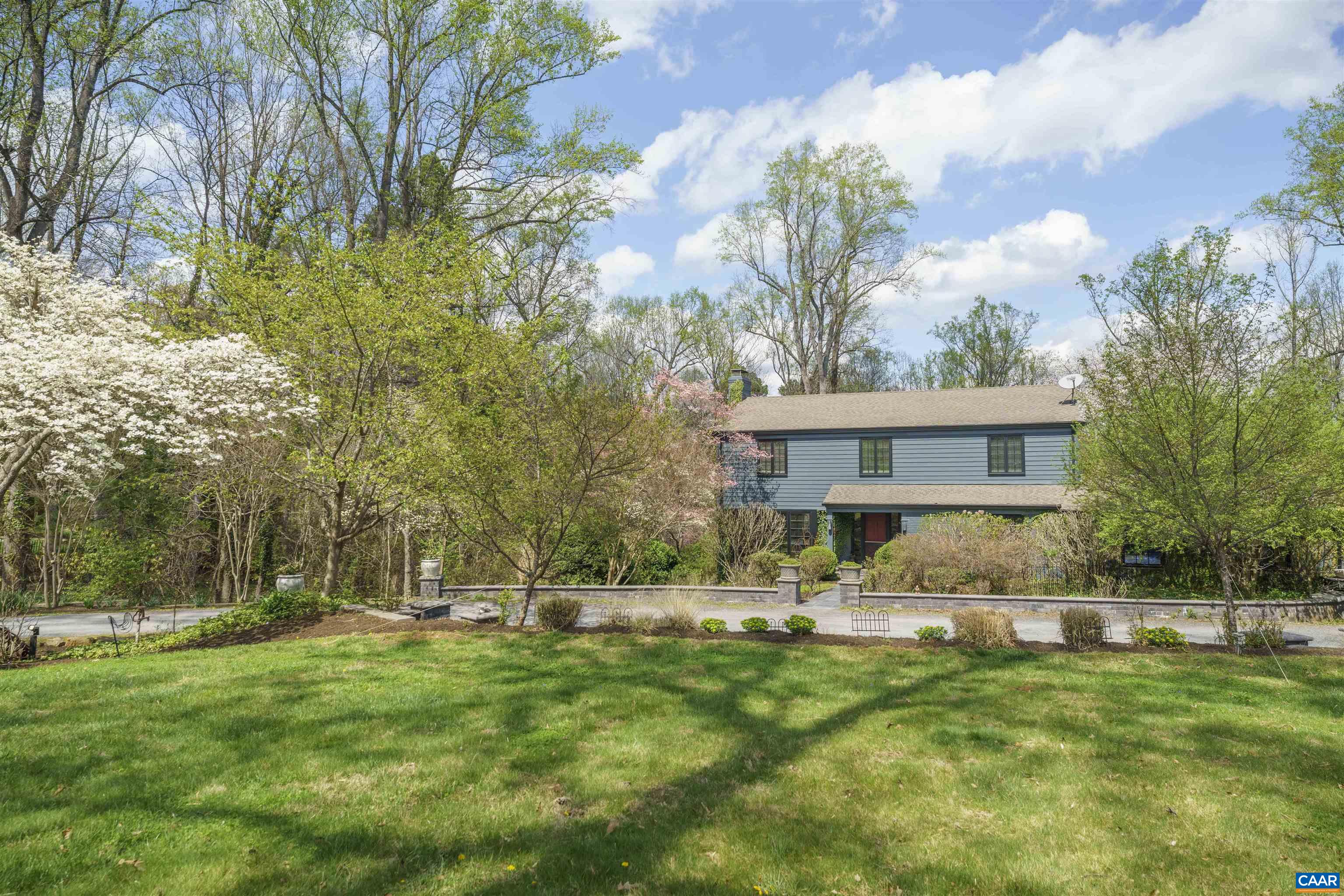 2220 CORNWALL RD