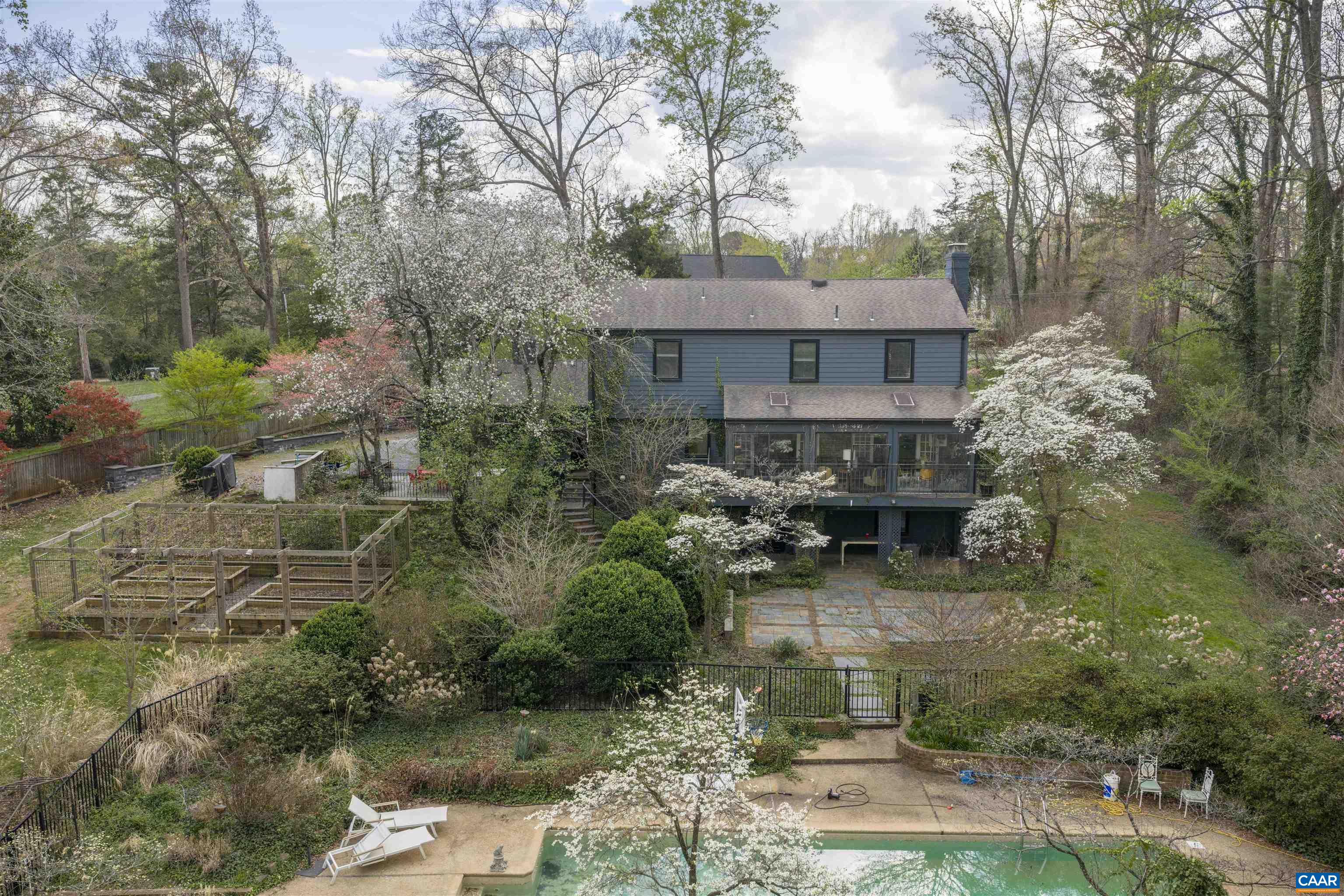 2220 CORNWALL RD