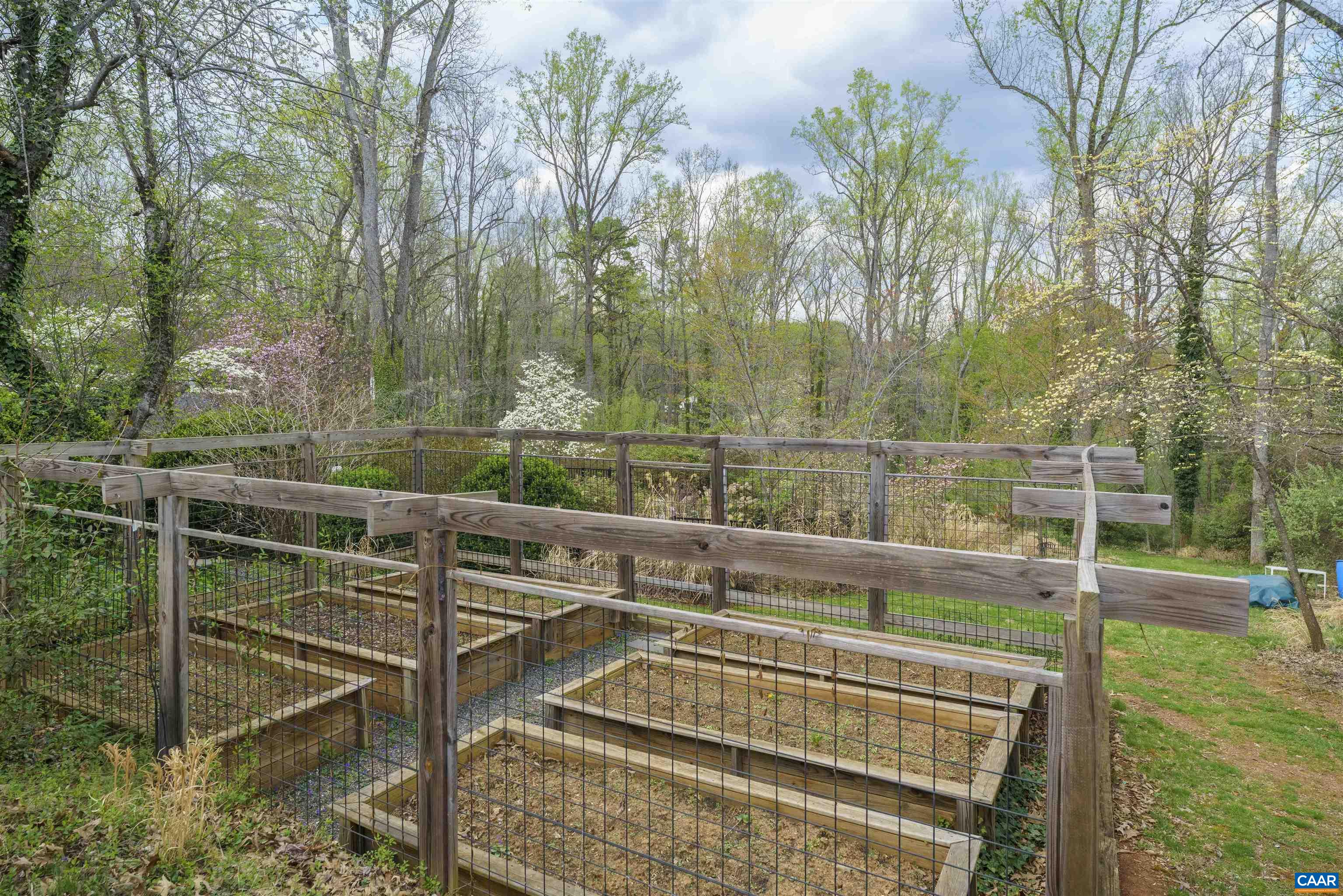 2220 CORNWALL RD