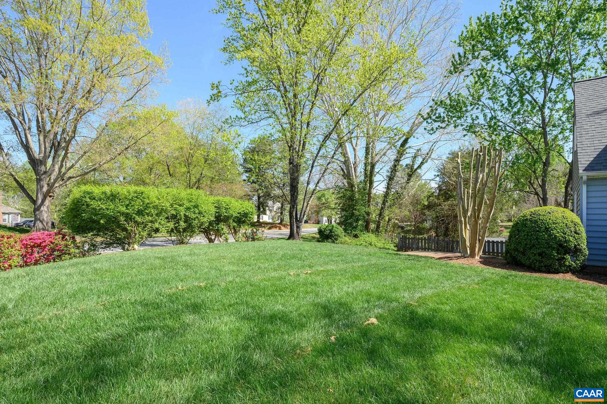 1655 REDWING LN