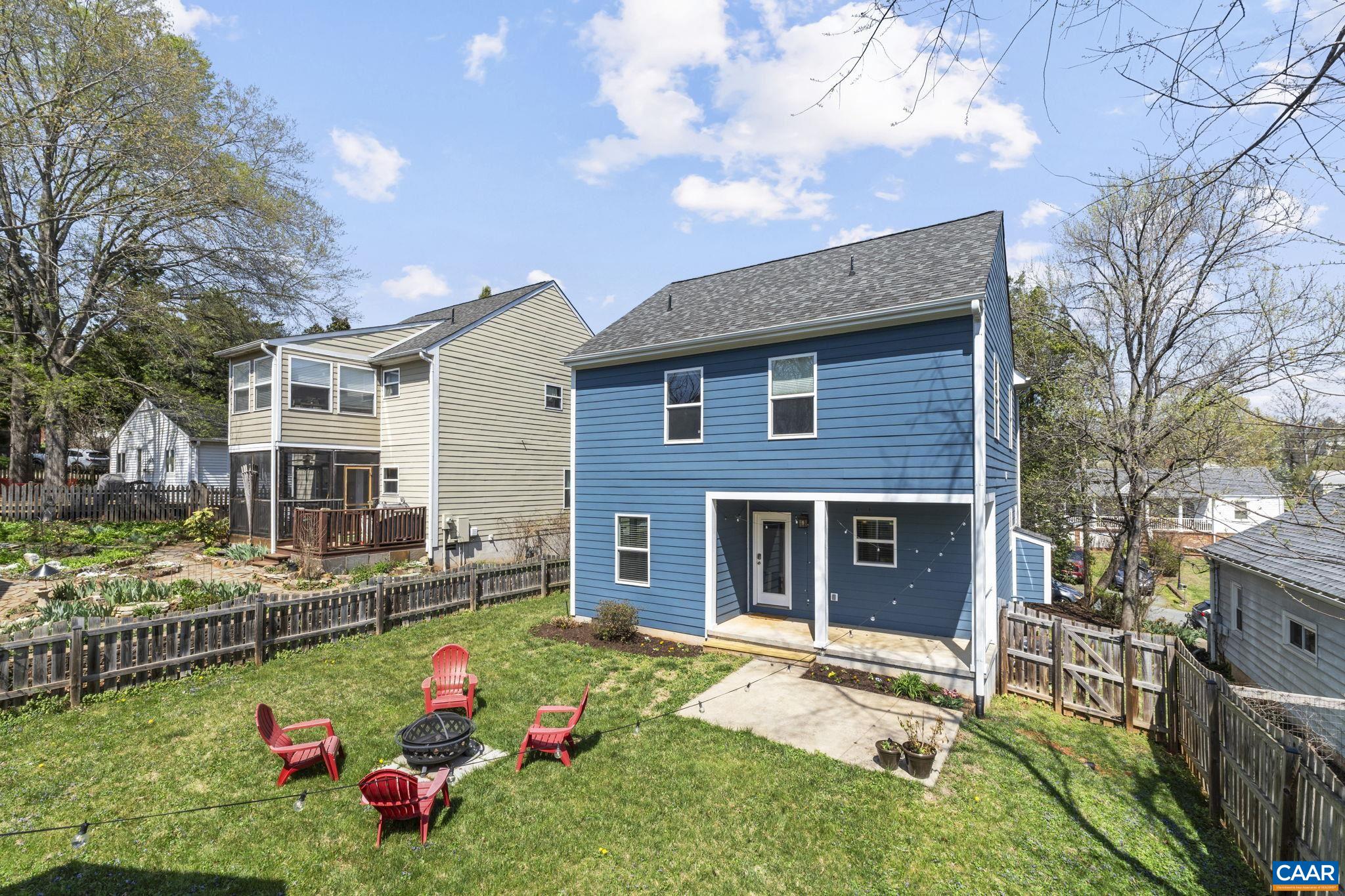 904 ROCKLAND AVE