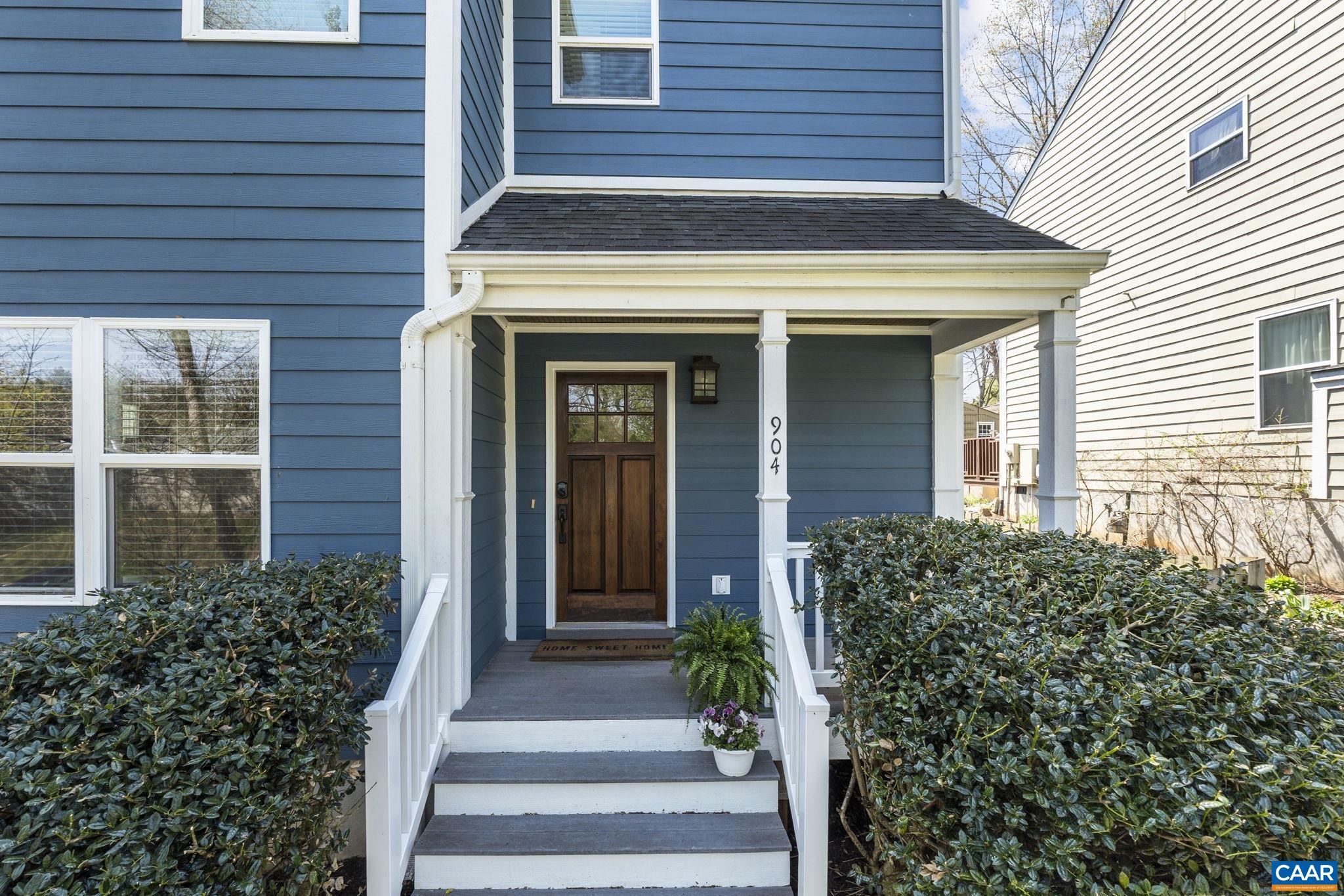 904 ROCKLAND AVE
