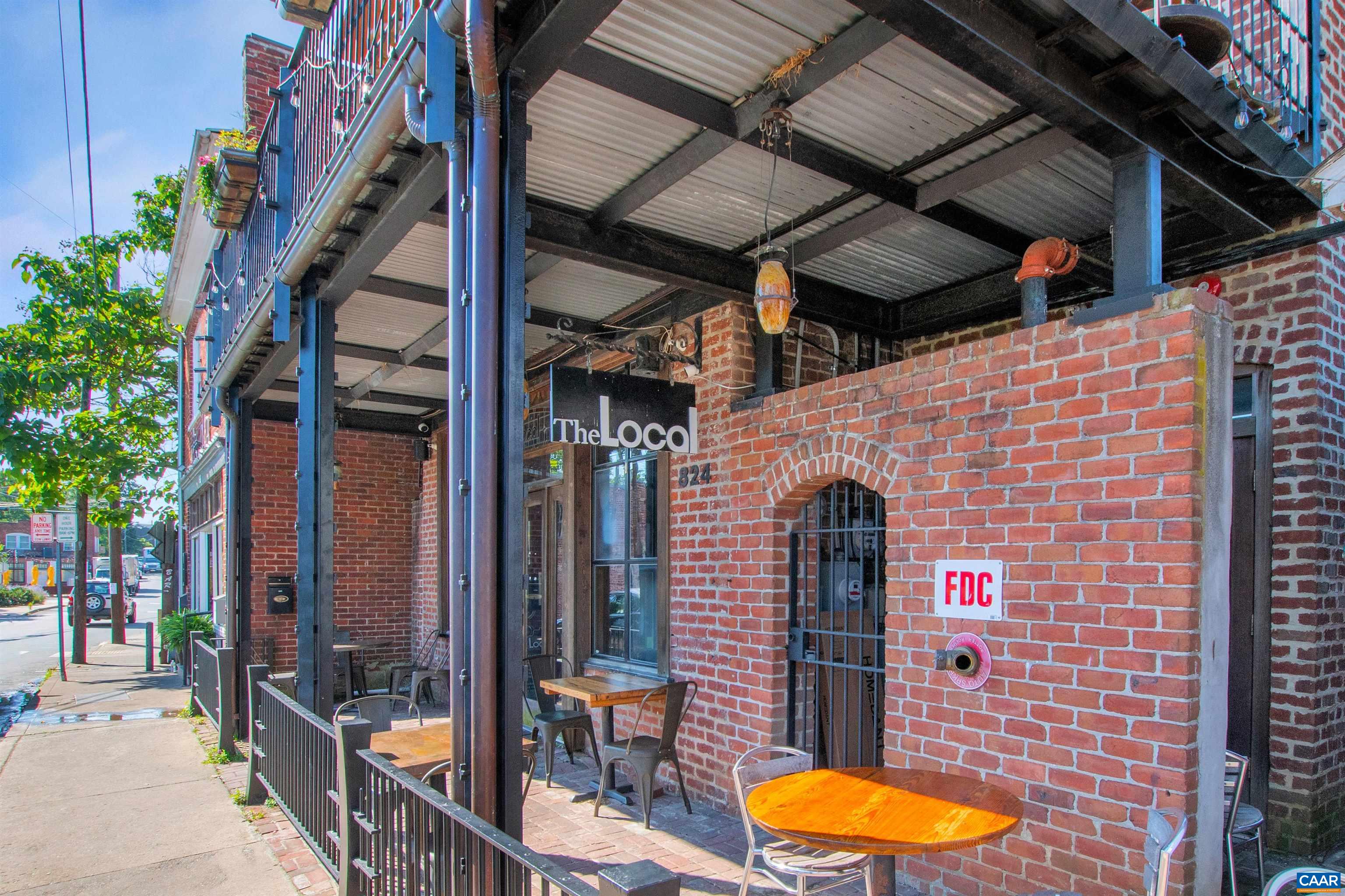 904 ROCKLAND AVE