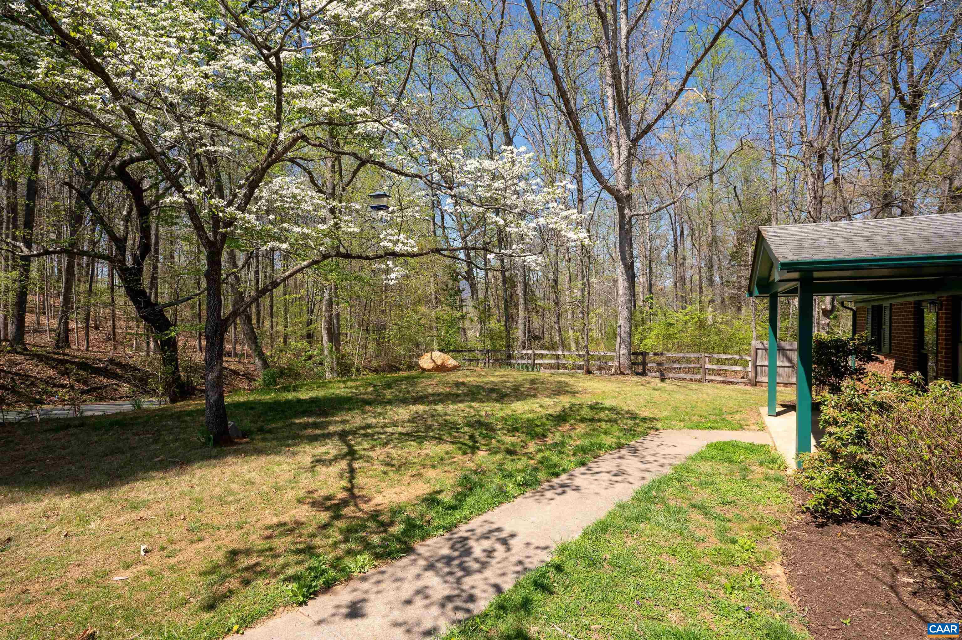 395 BURCHS CREEK RD