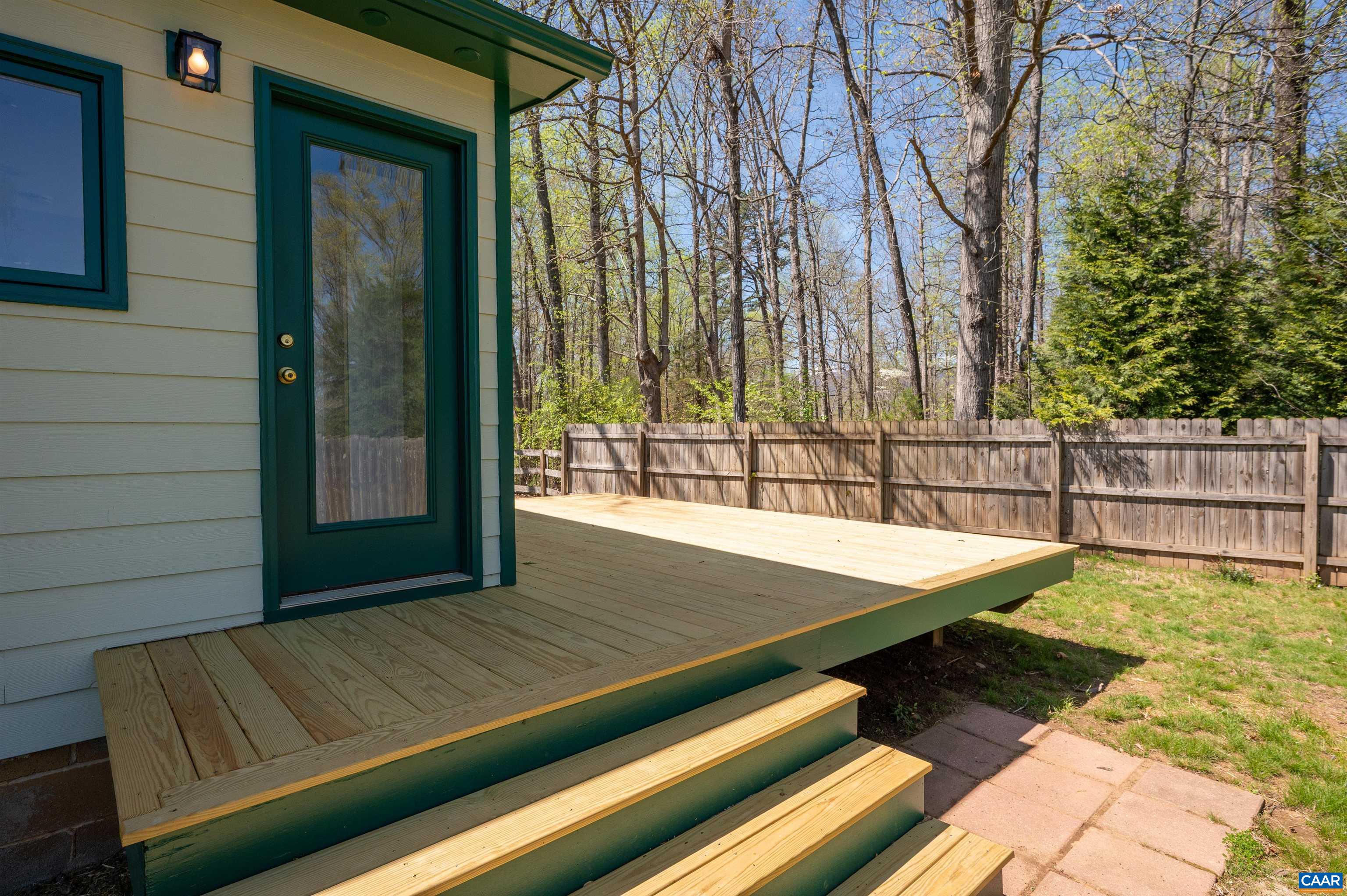 395 BURCHS CREEK RD