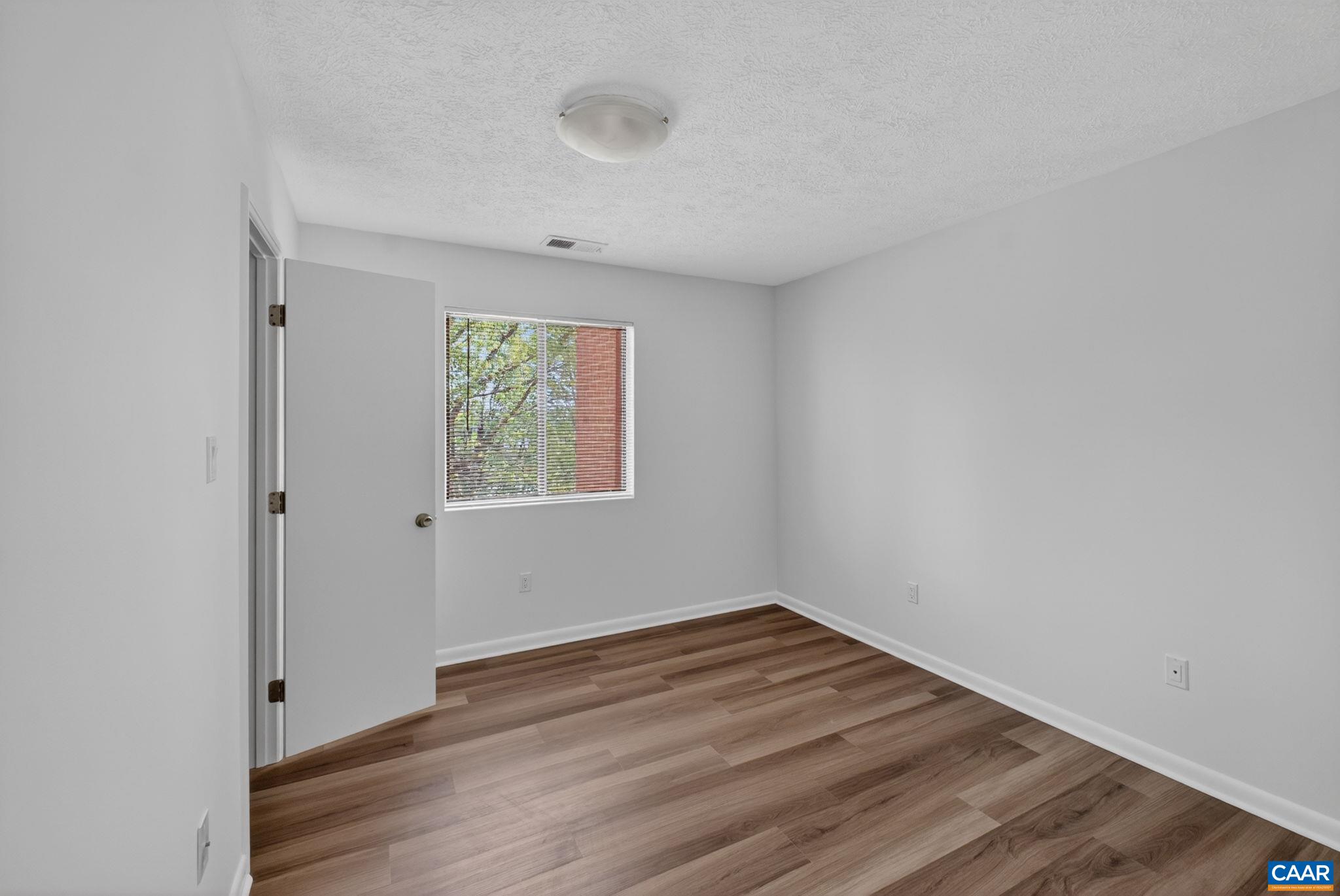 110 TURTLE CREEK RD Unit: 6