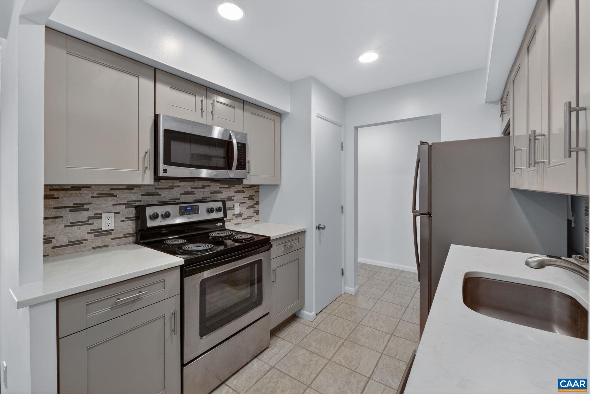 110 TURTLE CREEK RD Unit: 6