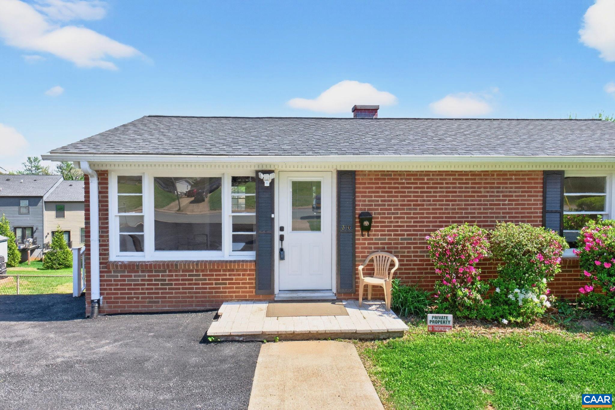 316 CARLTON RD