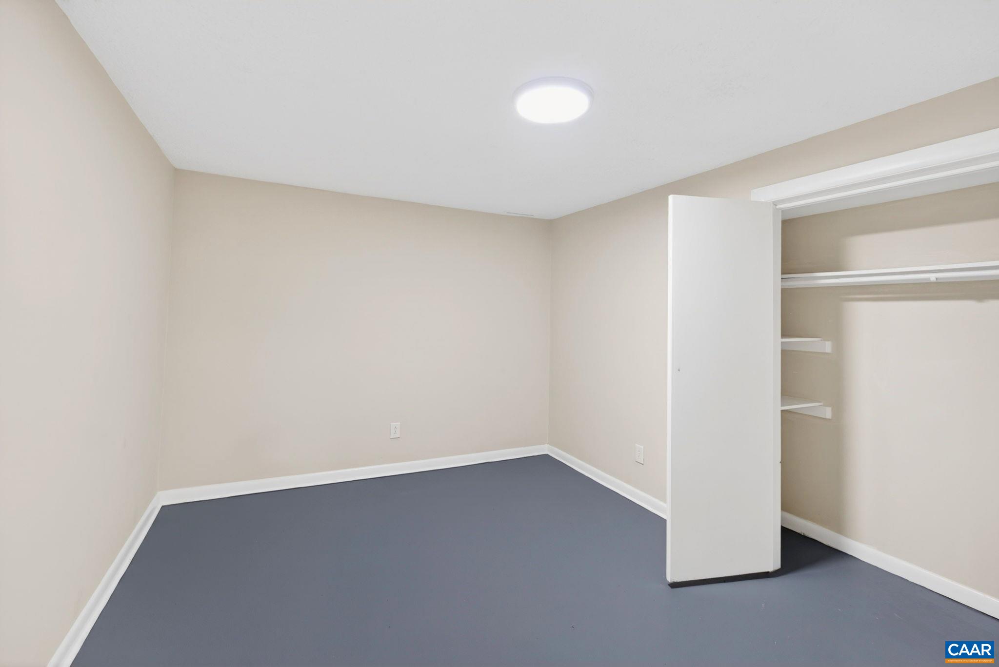 316 CARLTON RD