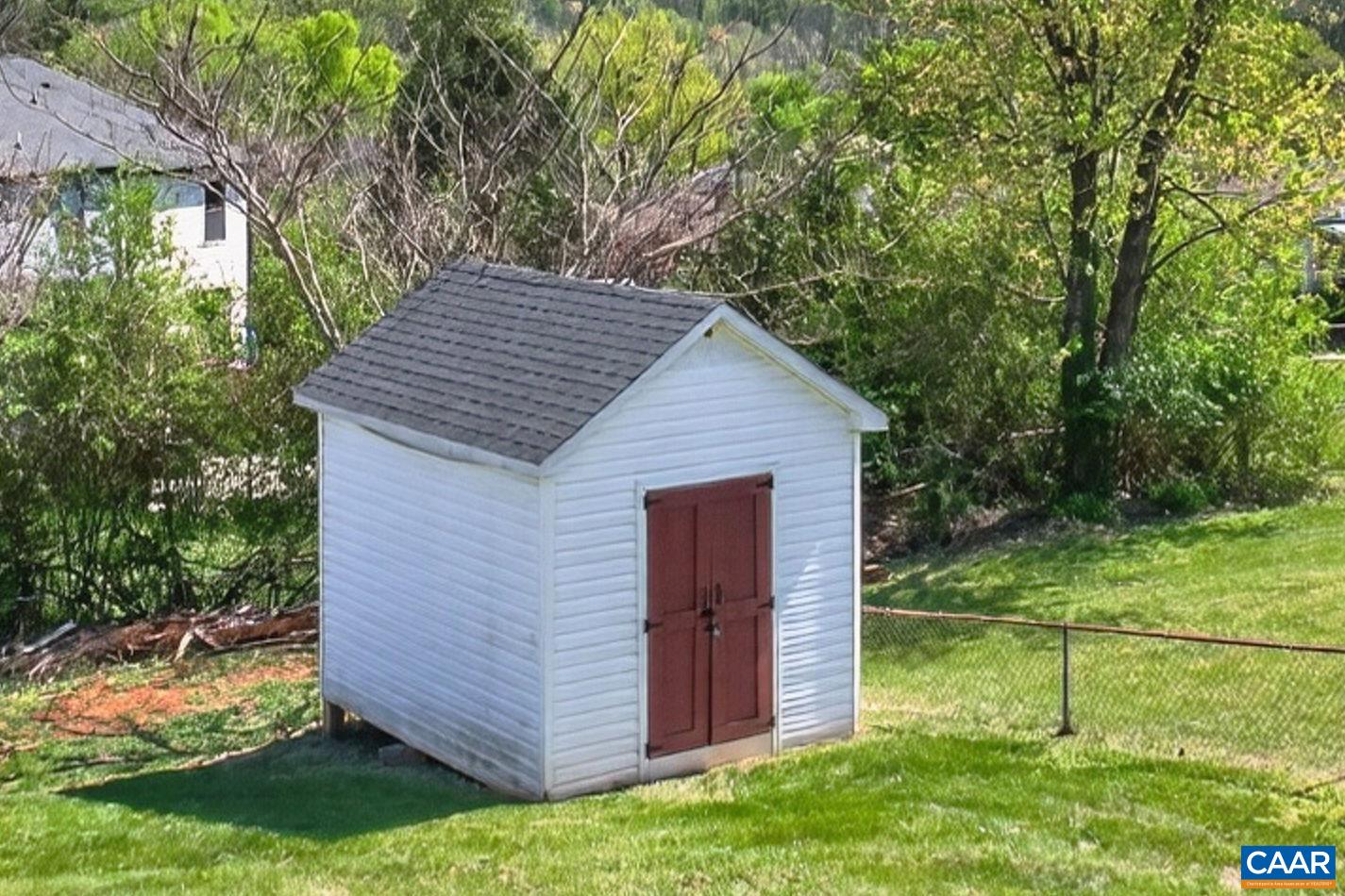 316 CARLTON RD