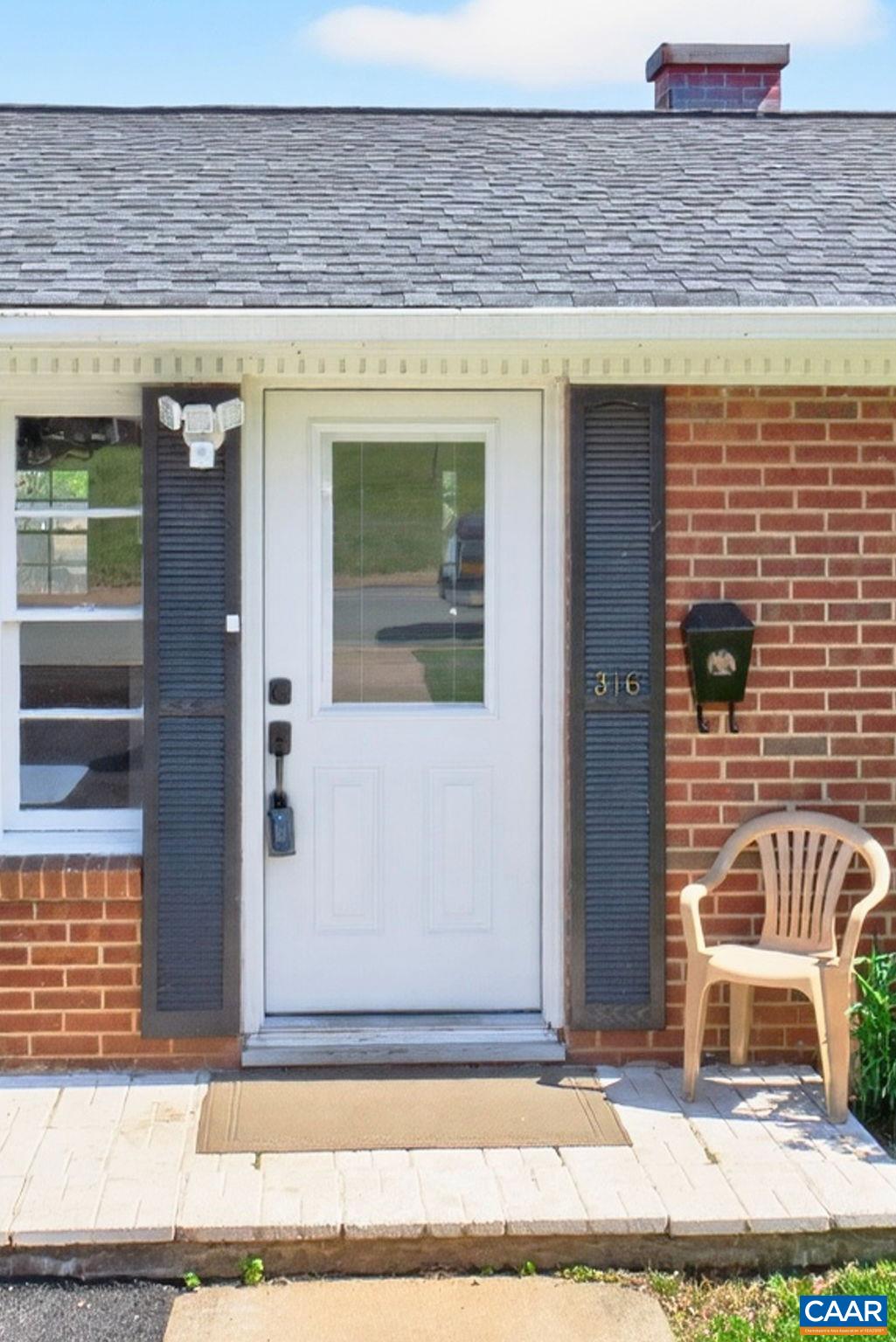 316 CARLTON RD