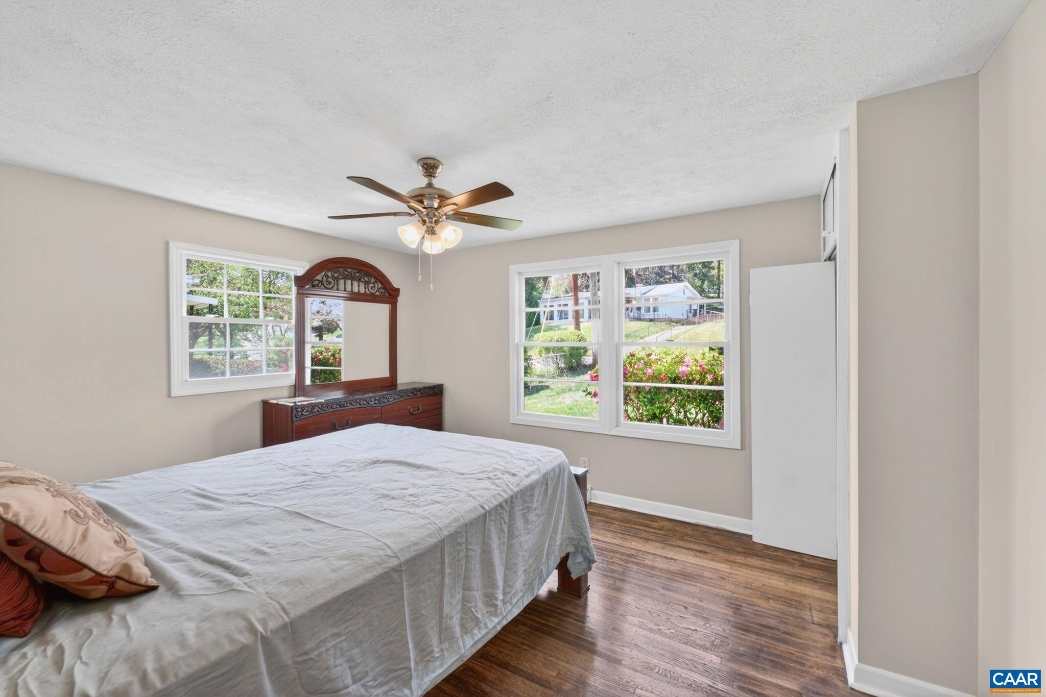 316 CARLTON RD