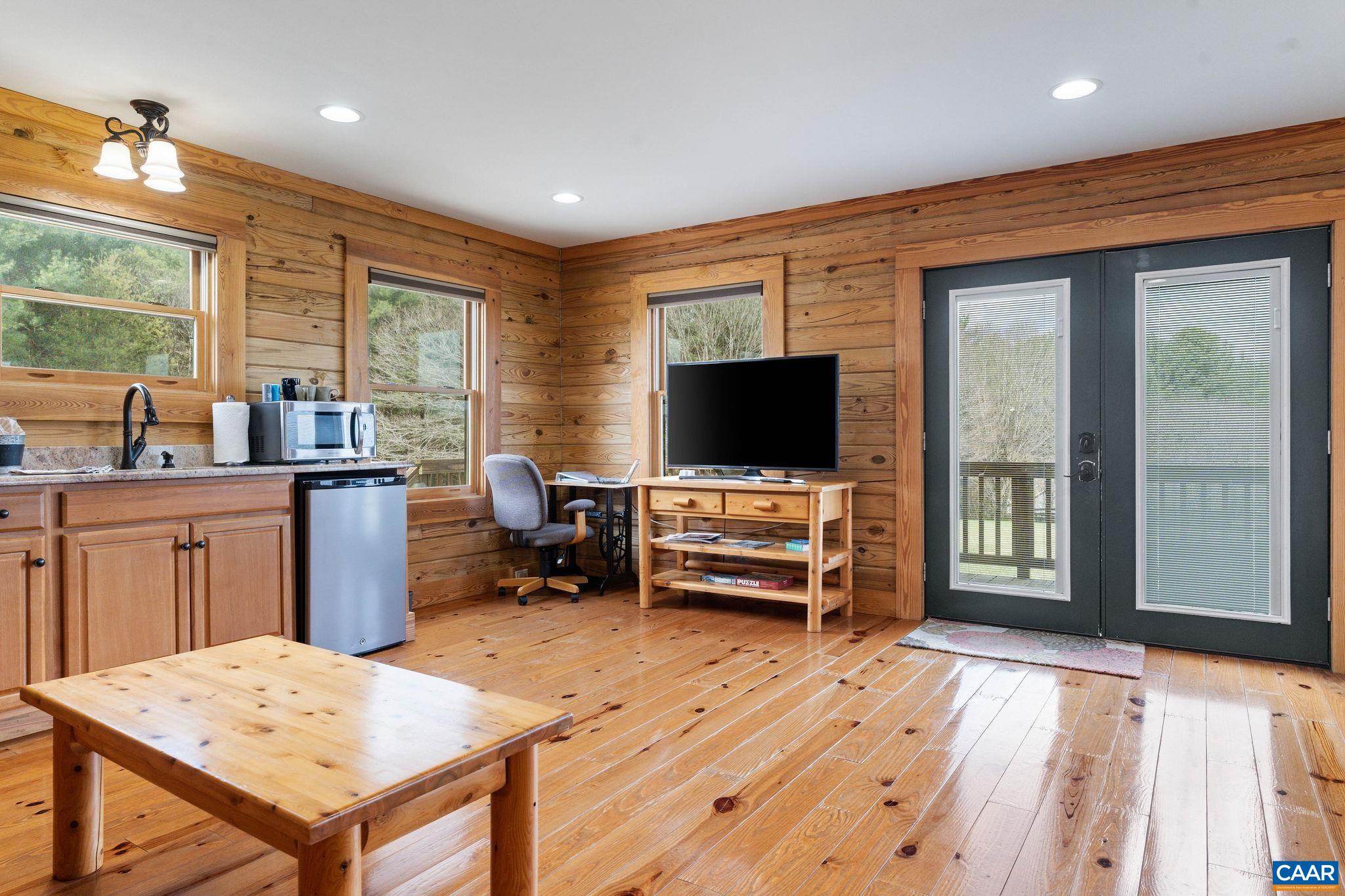 42 RIVER RIDGE LN