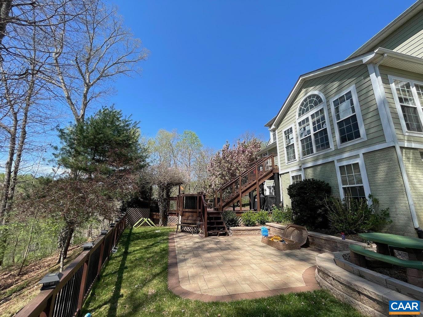 5920 NICOLET CT