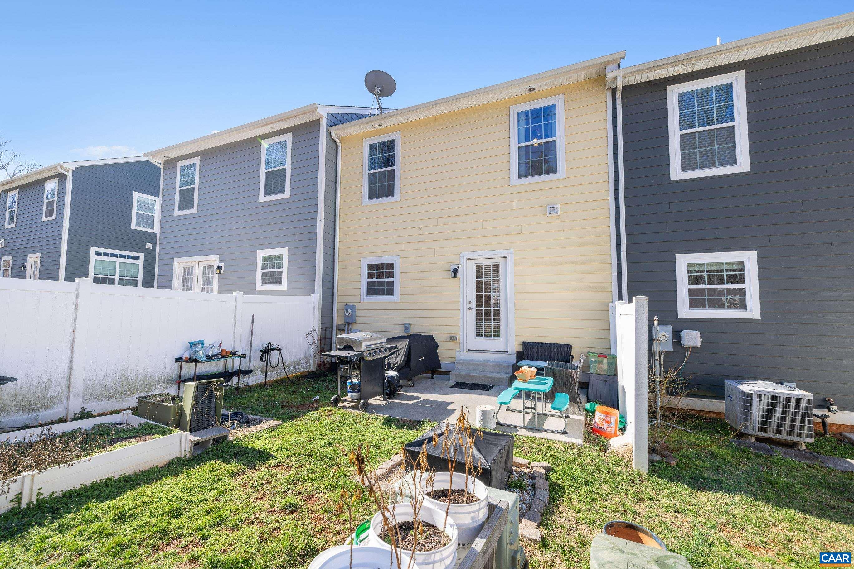 2420 WINTHROP DR