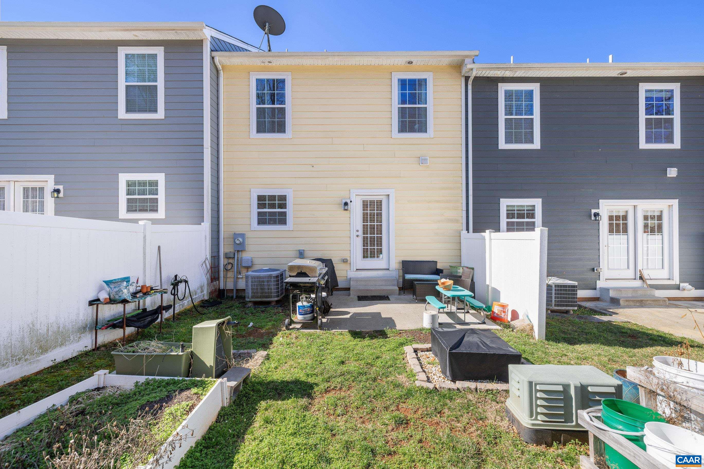 2420 WINTHROP DR