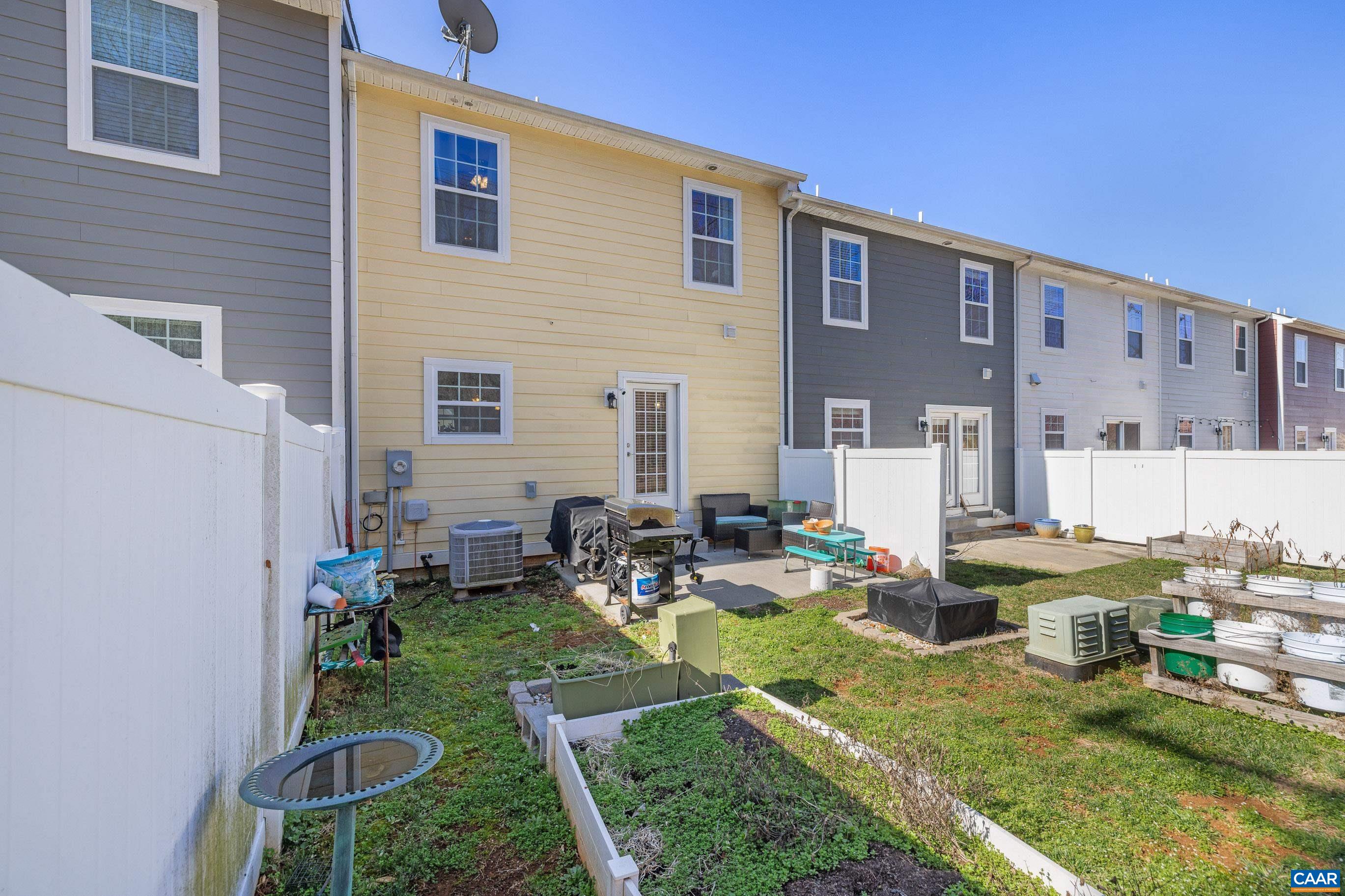 2420 WINTHROP DR