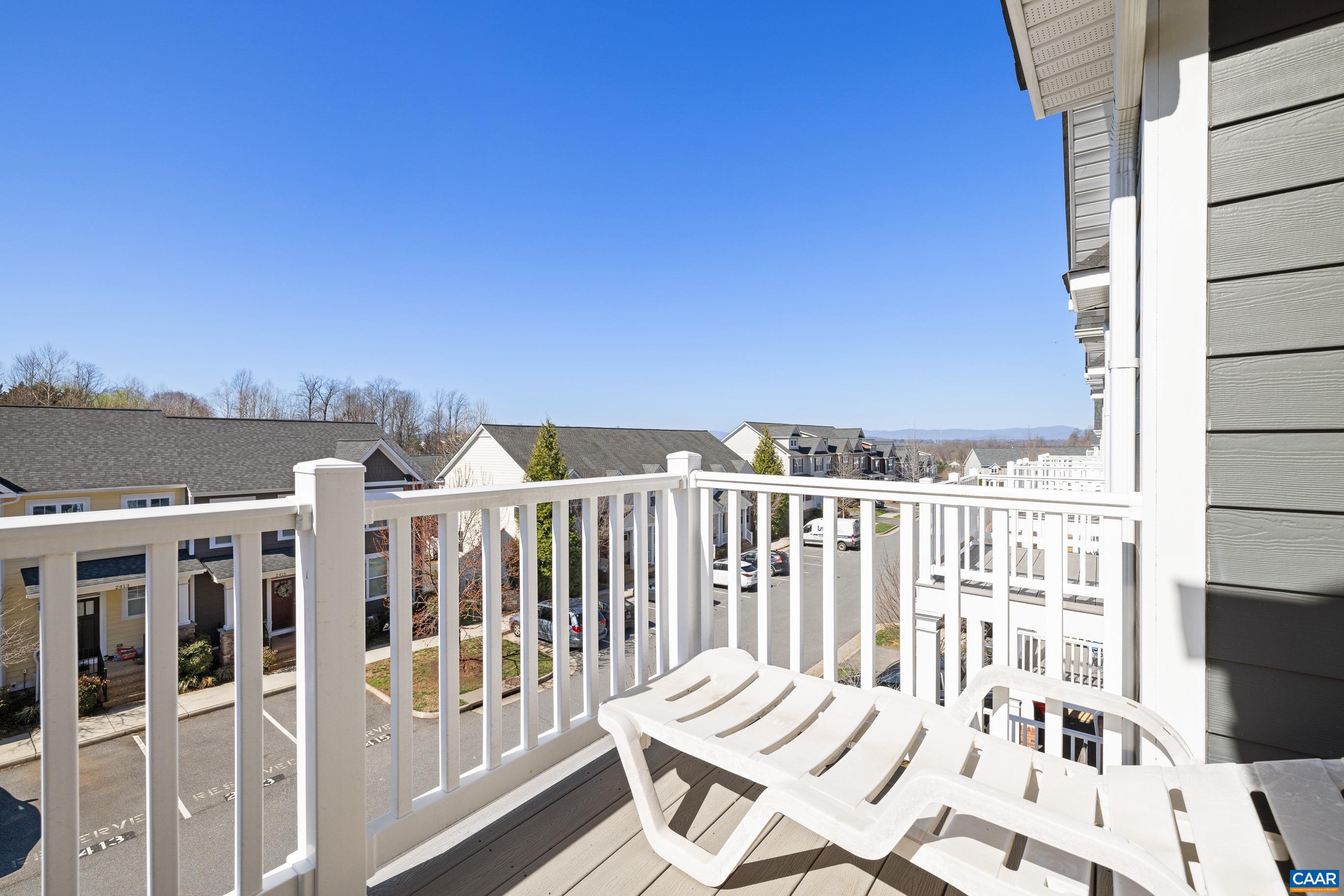 2420 WINTHROP DR