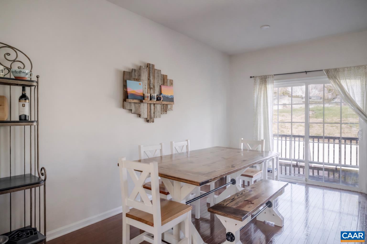 2052 ELM TREE CT