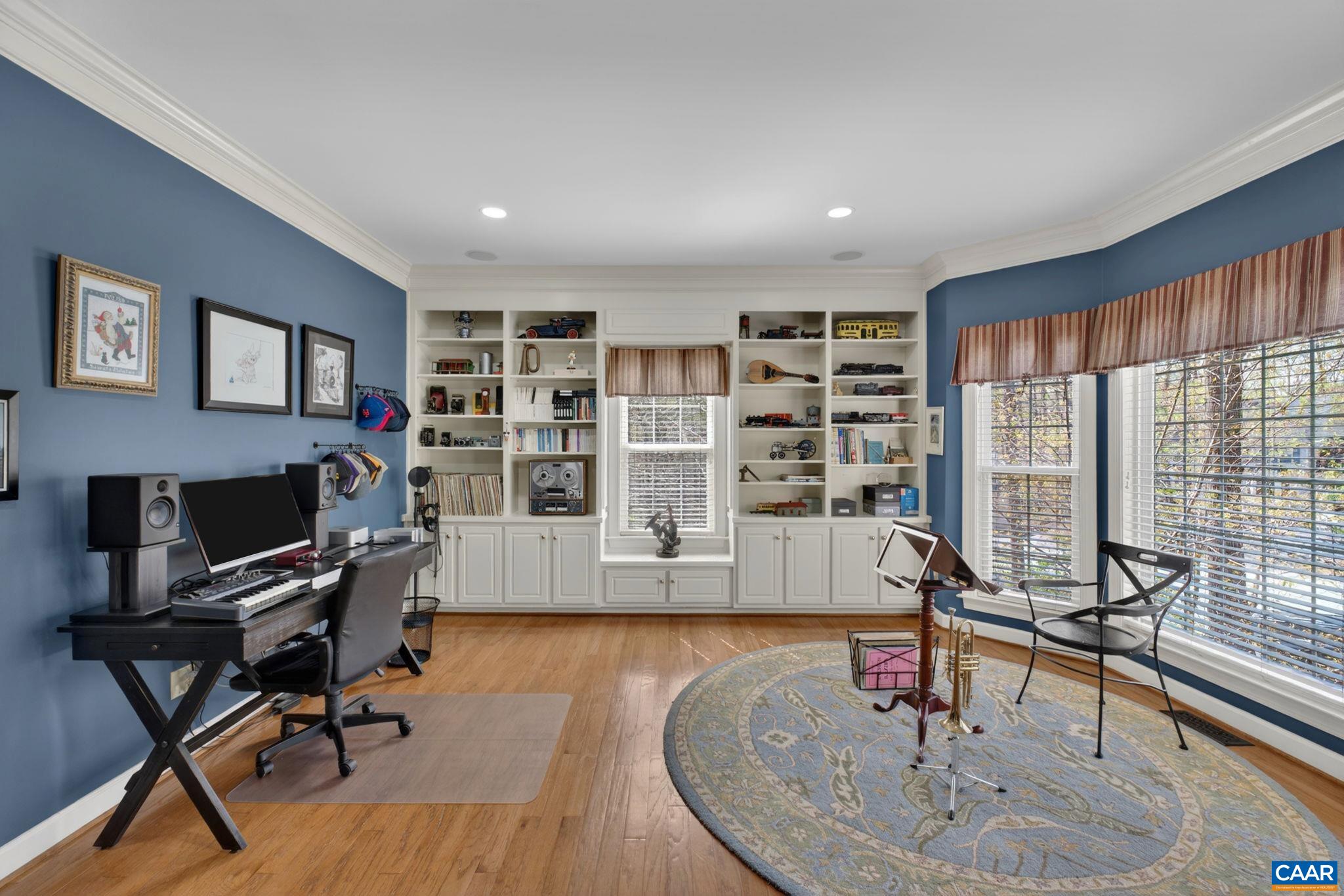 1113 RIVER OAKS LN