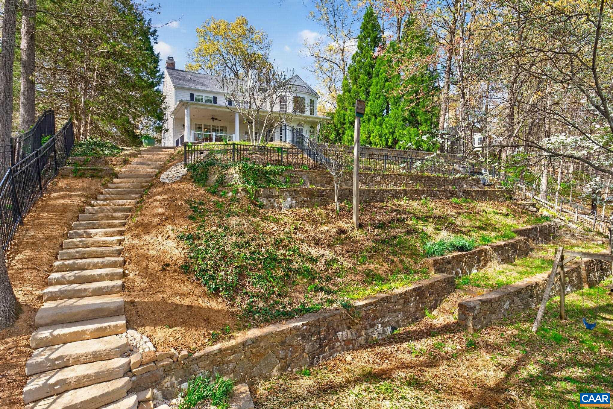 1113 RIVER OAKS LN