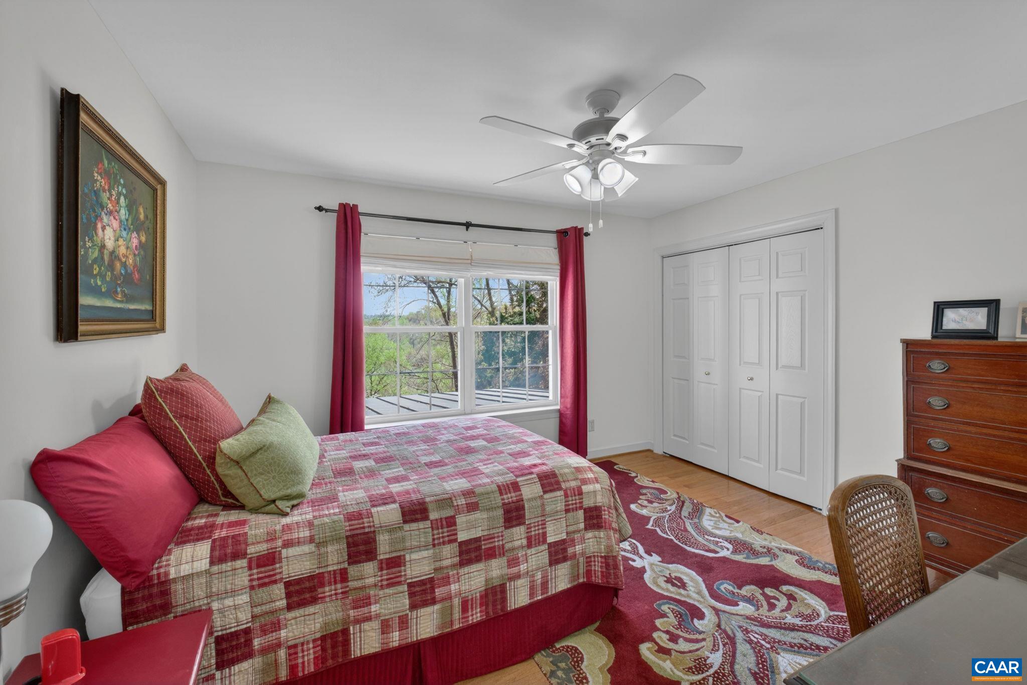 1113 RIVER OAKS LN