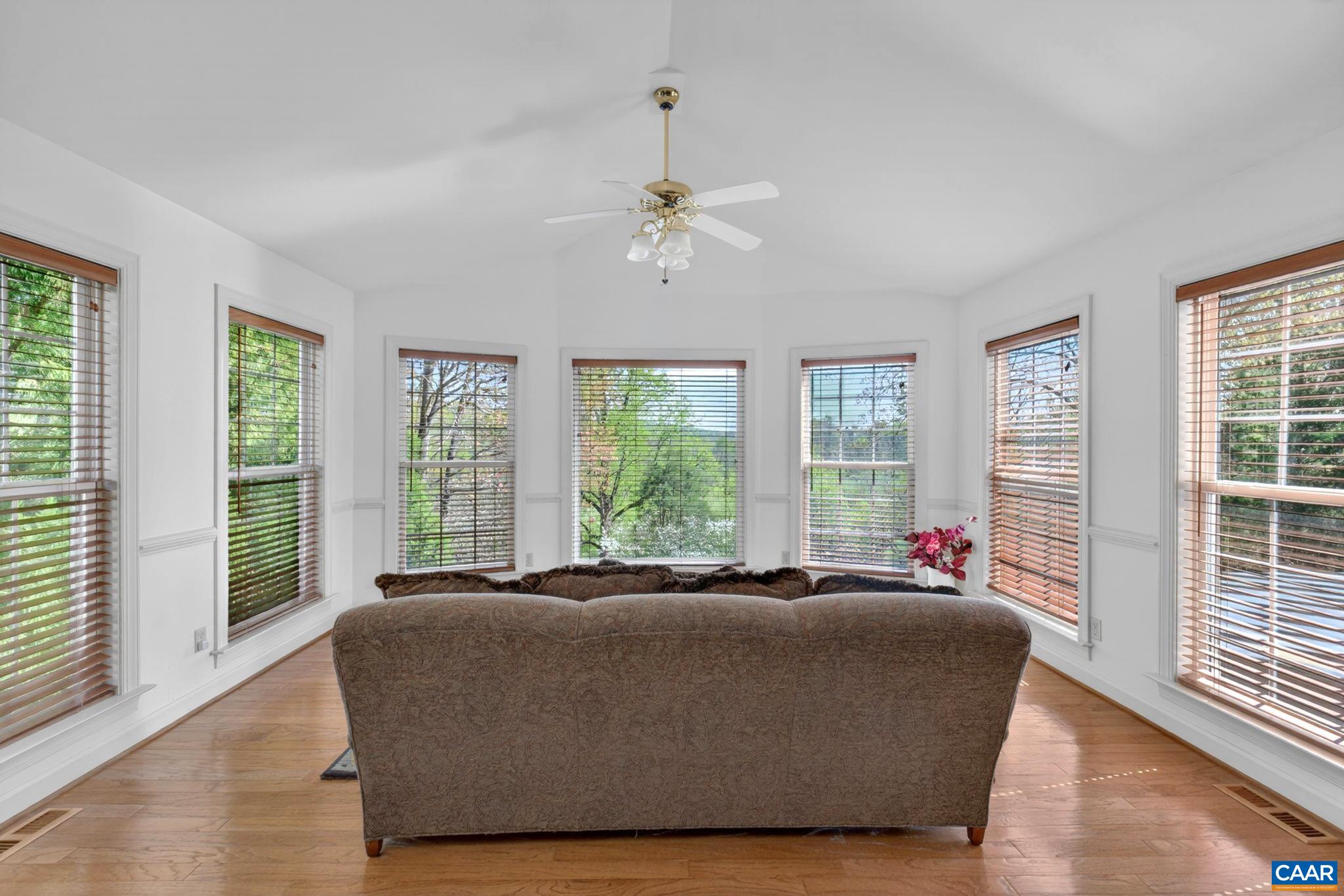 1113 RIVER OAKS LN