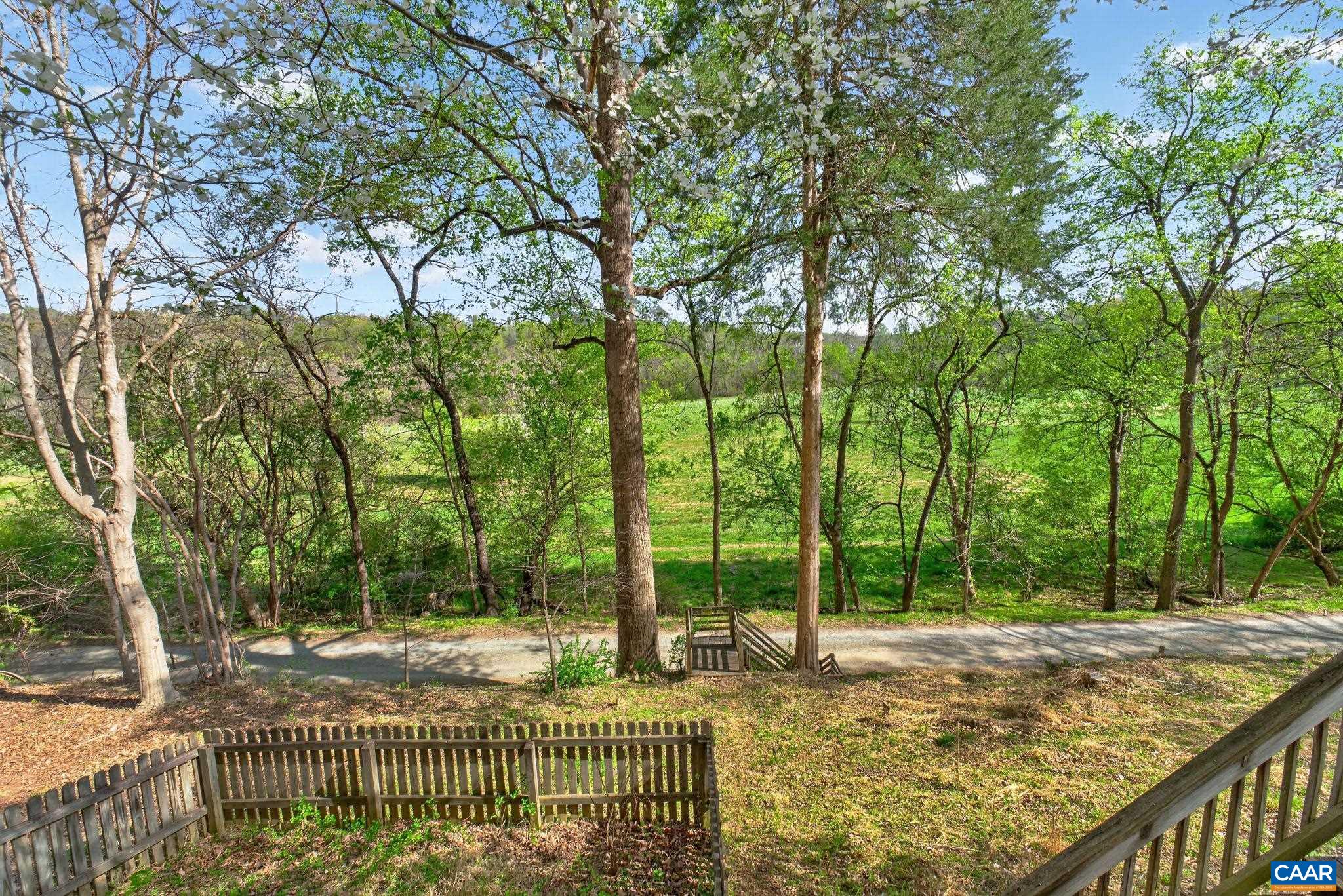1113 RIVER OAKS LN