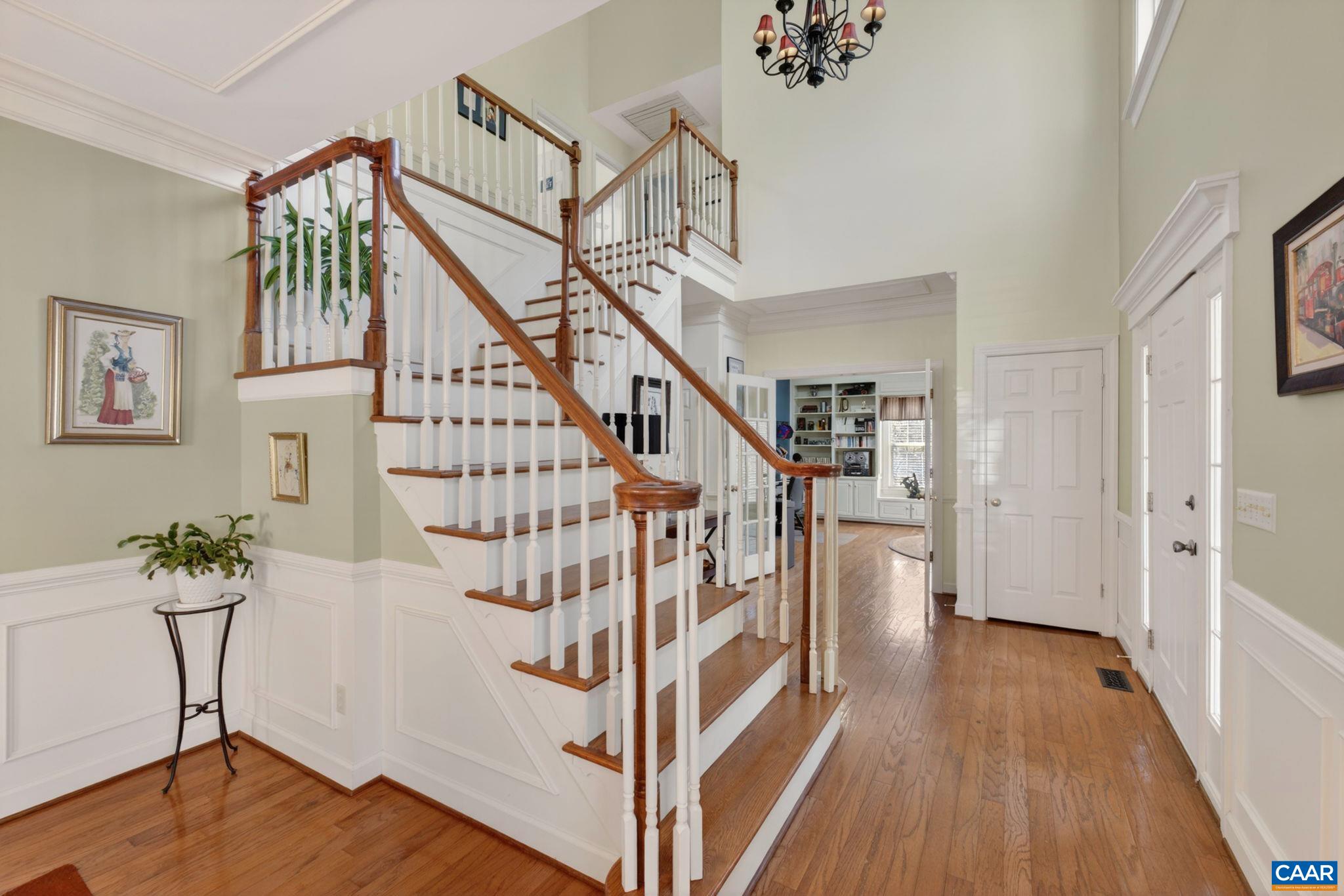 1113 RIVER OAKS LN