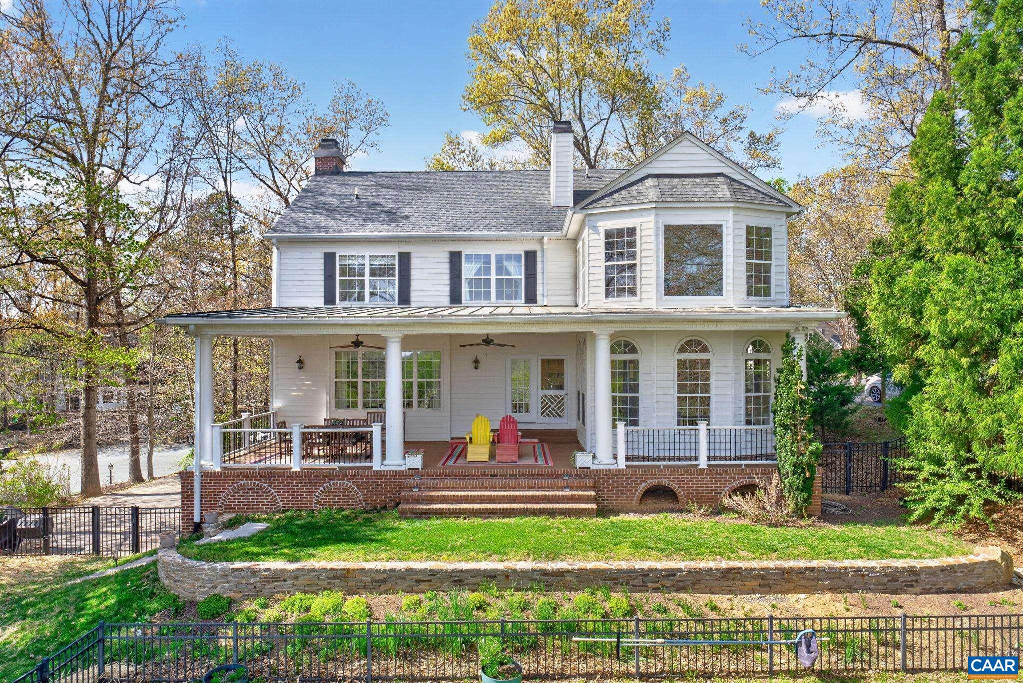 1113 RIVER OAKS LN